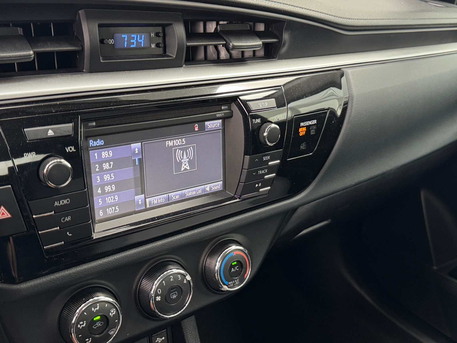 Thumbnail: 2016 Toyota Corolla - 4