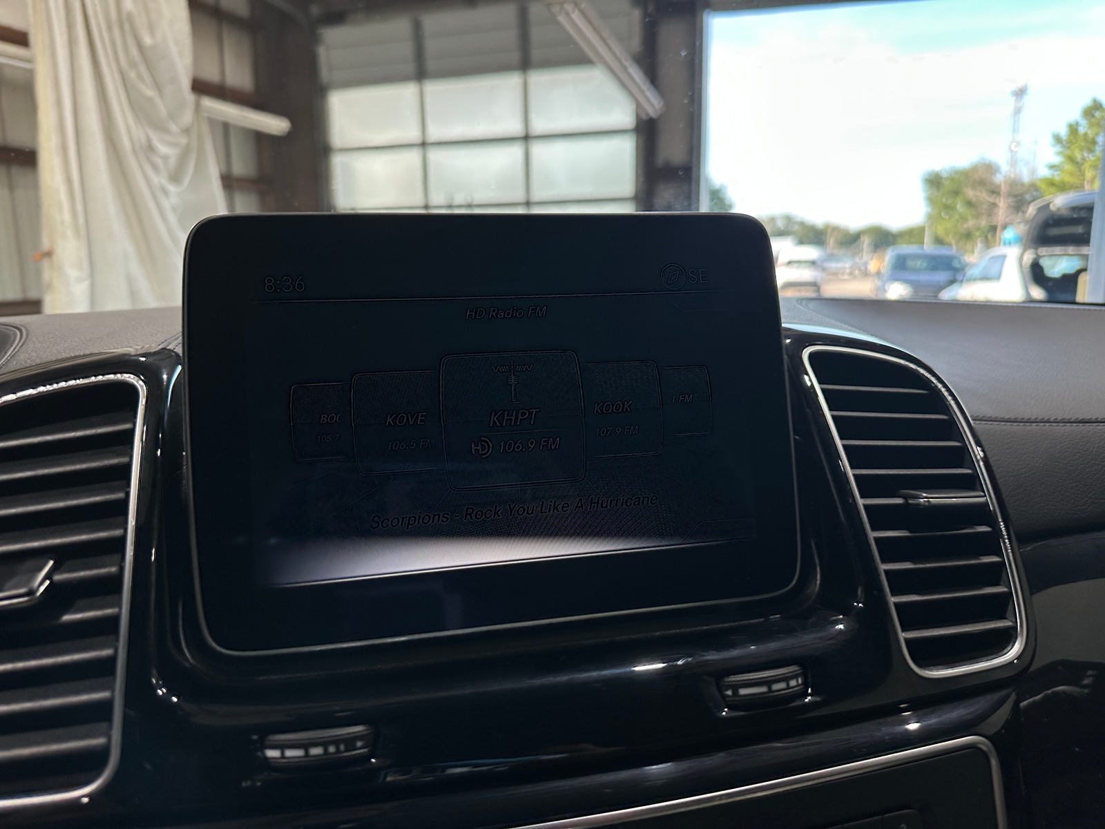 Thumbnail: 2019 Mercedes-Benz GLE - 3
