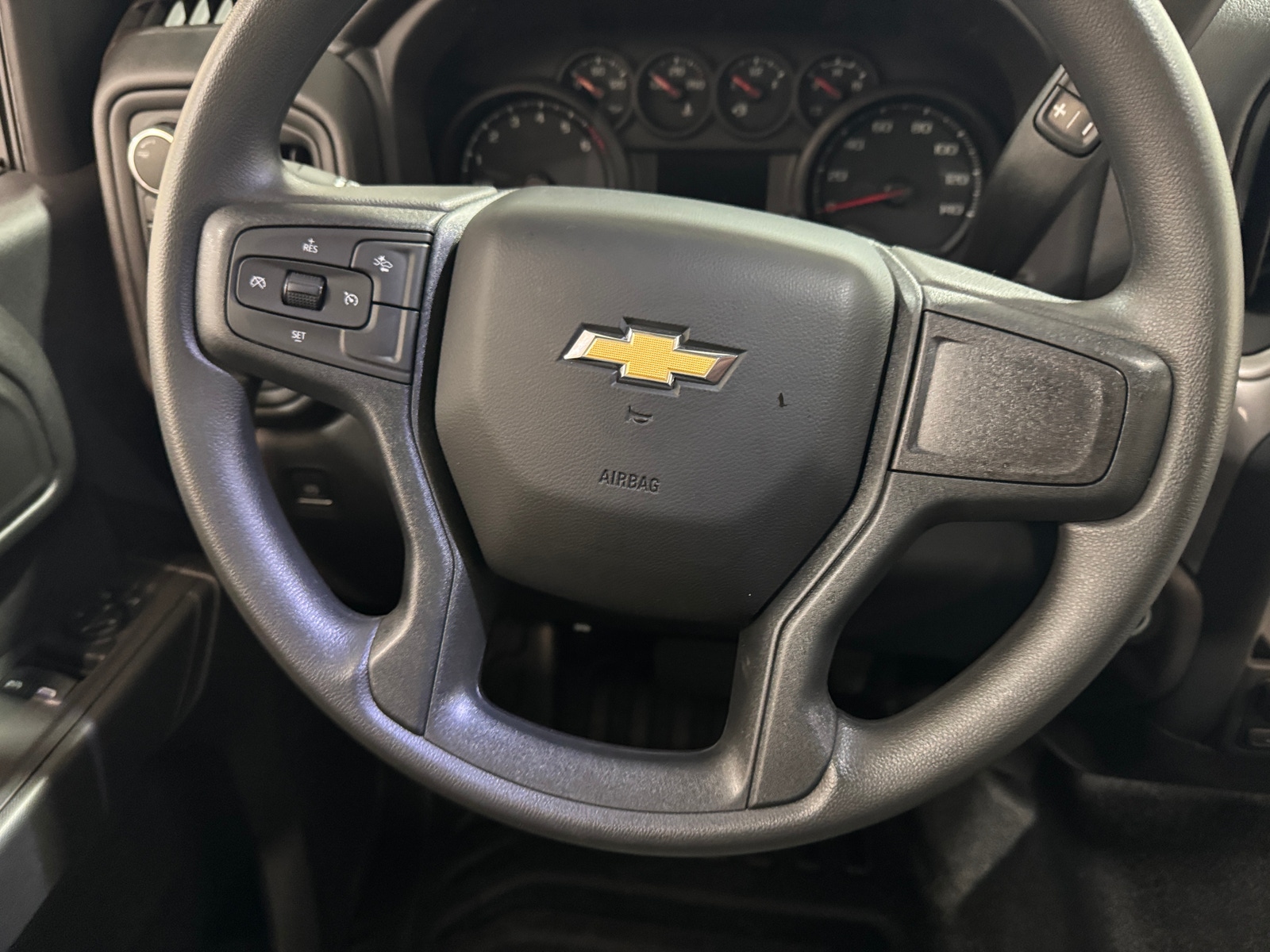 Thumbnail: 2025 Chevrolet Silverado 1500 - 5