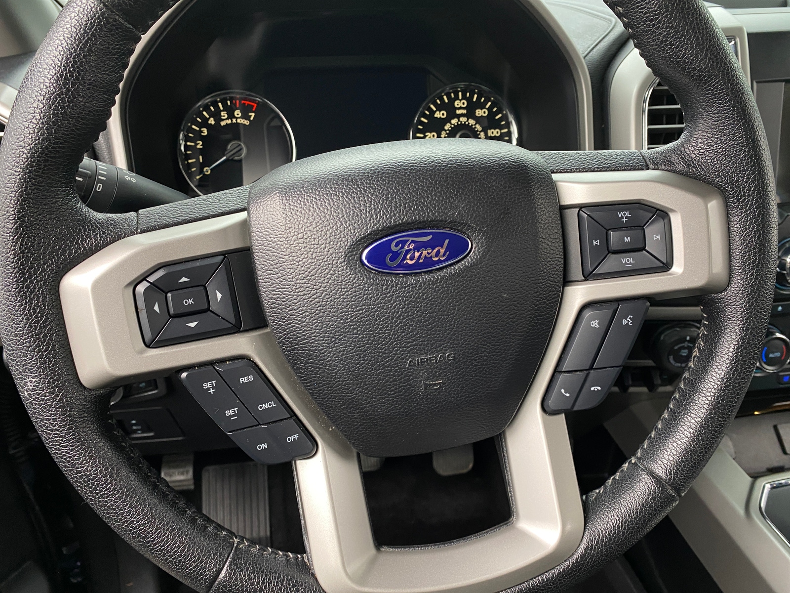 Thumbnail: 2016 Ford Econoline - 4