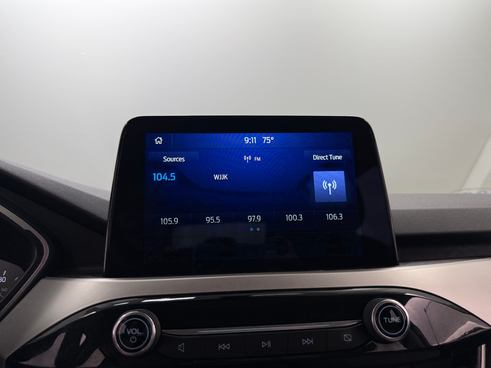 Thumbnail: 2020 Ford Escape - 4