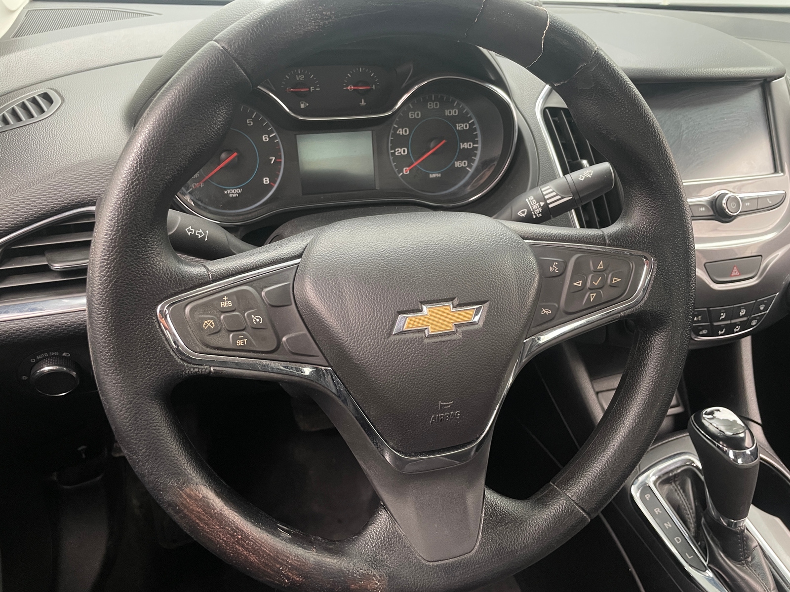 Thumbnail: 2018 Chevrolet Cruze - 5