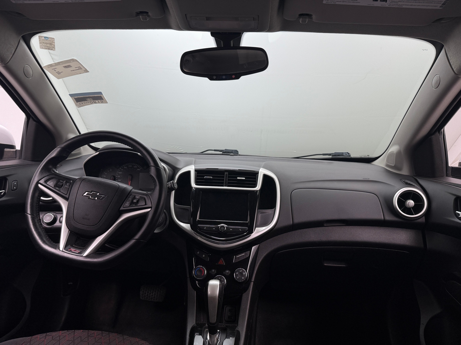 Thumbnail: 2018 Chevrolet Sonic - 3