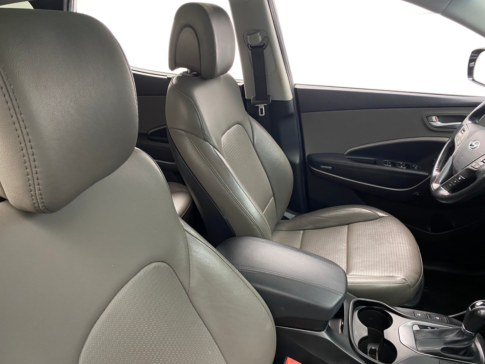 Thumbnail: 2015 Hyundai Santa Fe - 2