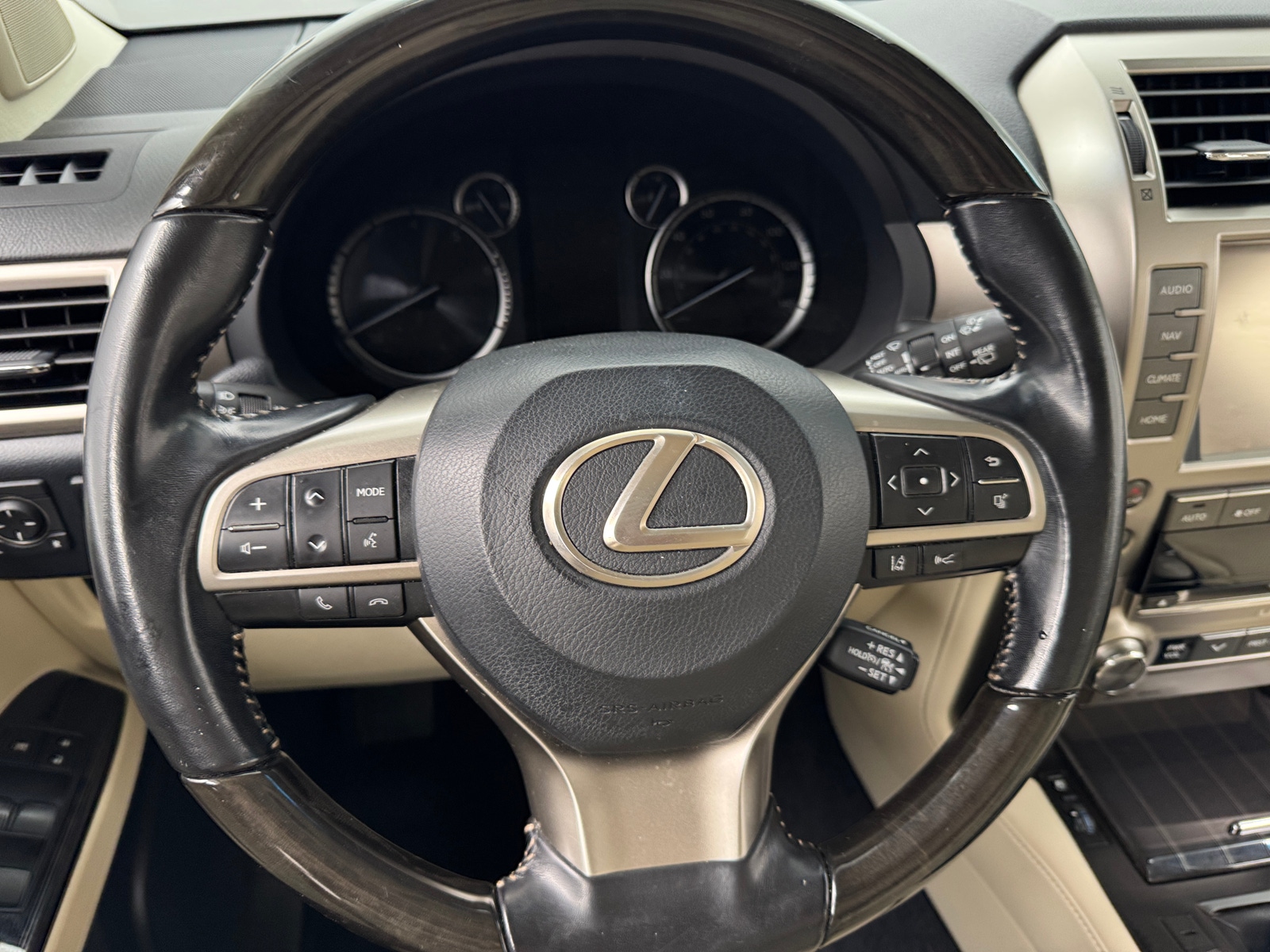 Thumbnail: 2020 Lexus GX - 4