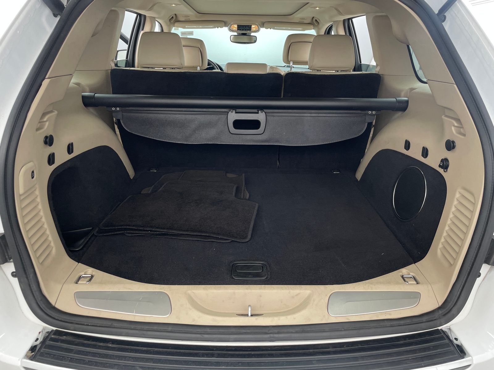 Thumbnail: 2019 Jeep Grand Cherokee - 7