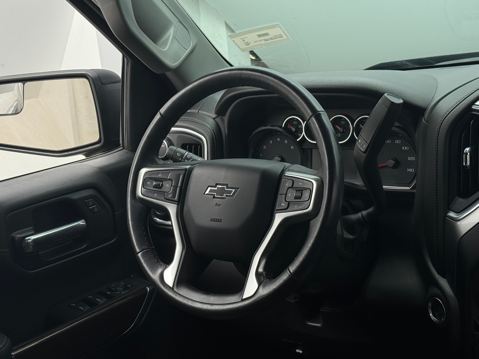 Thumbnail: 2022 Chevrolet Silverado 1500 - 4