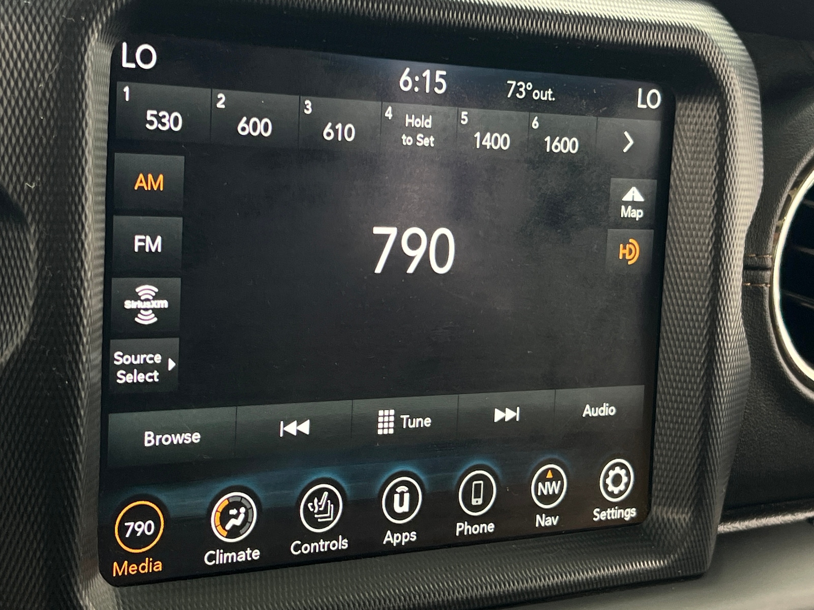 Thumbnail: 2023 Jeep Gladiator - 3
