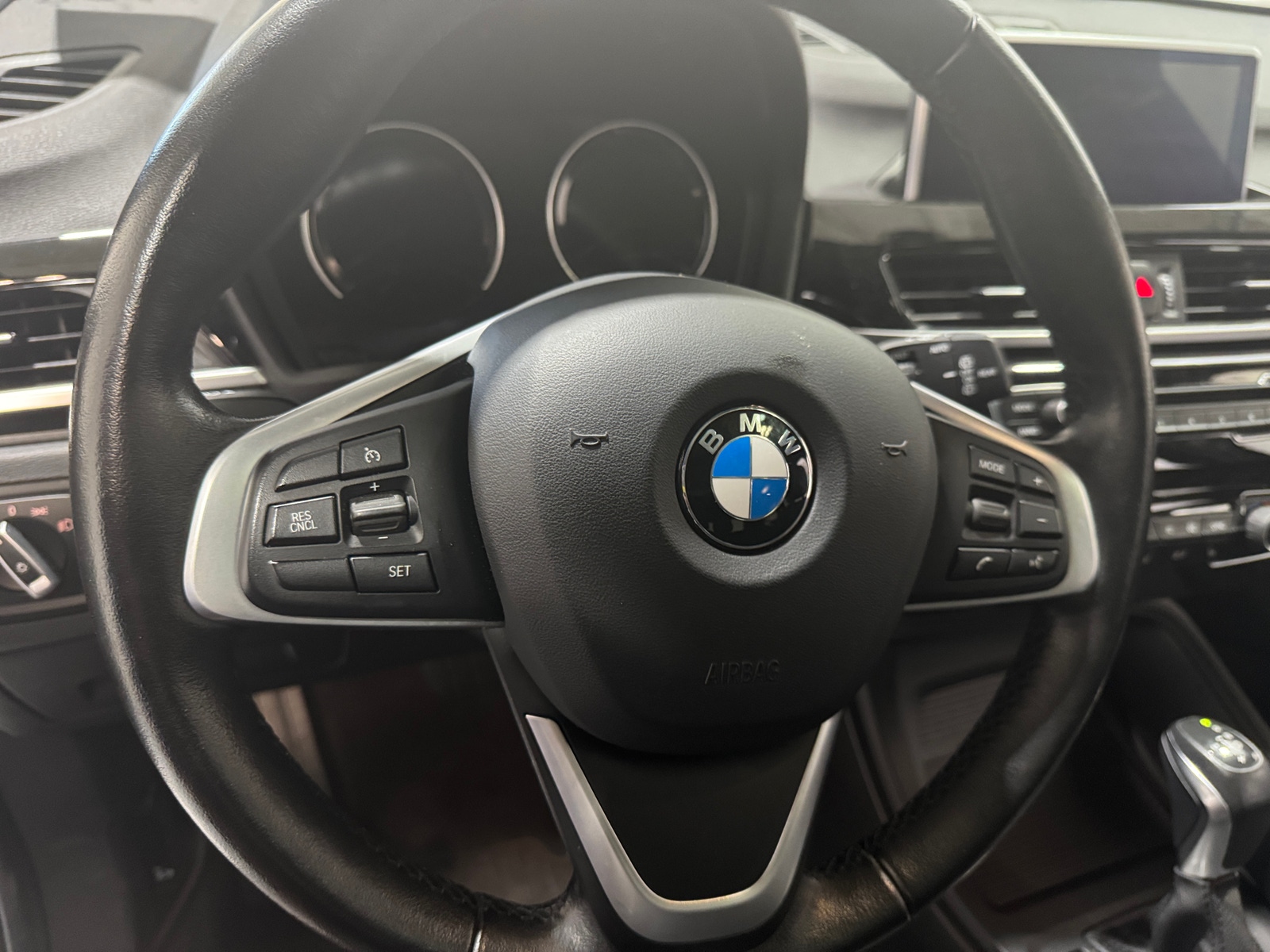 Thumbnail: 2018 BMW X1 - 4