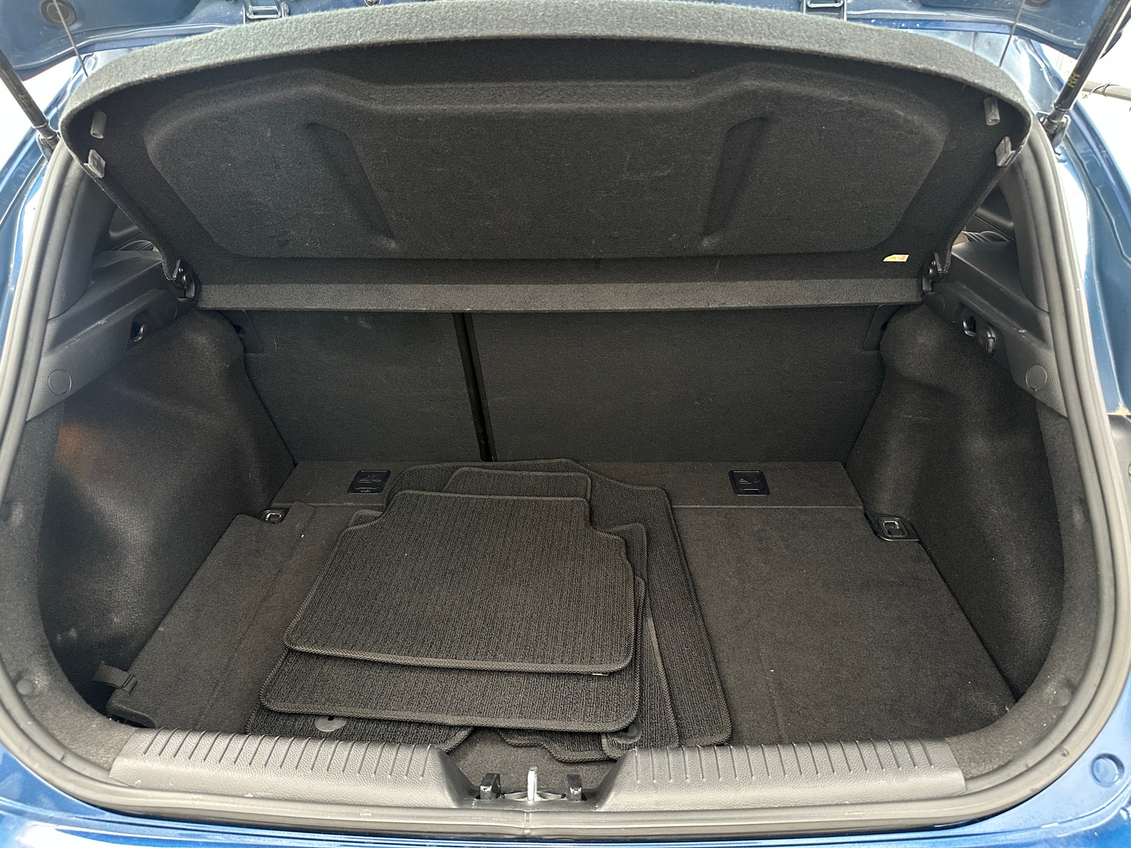 Thumbnail: 2016 Hyundai Elantra - 7