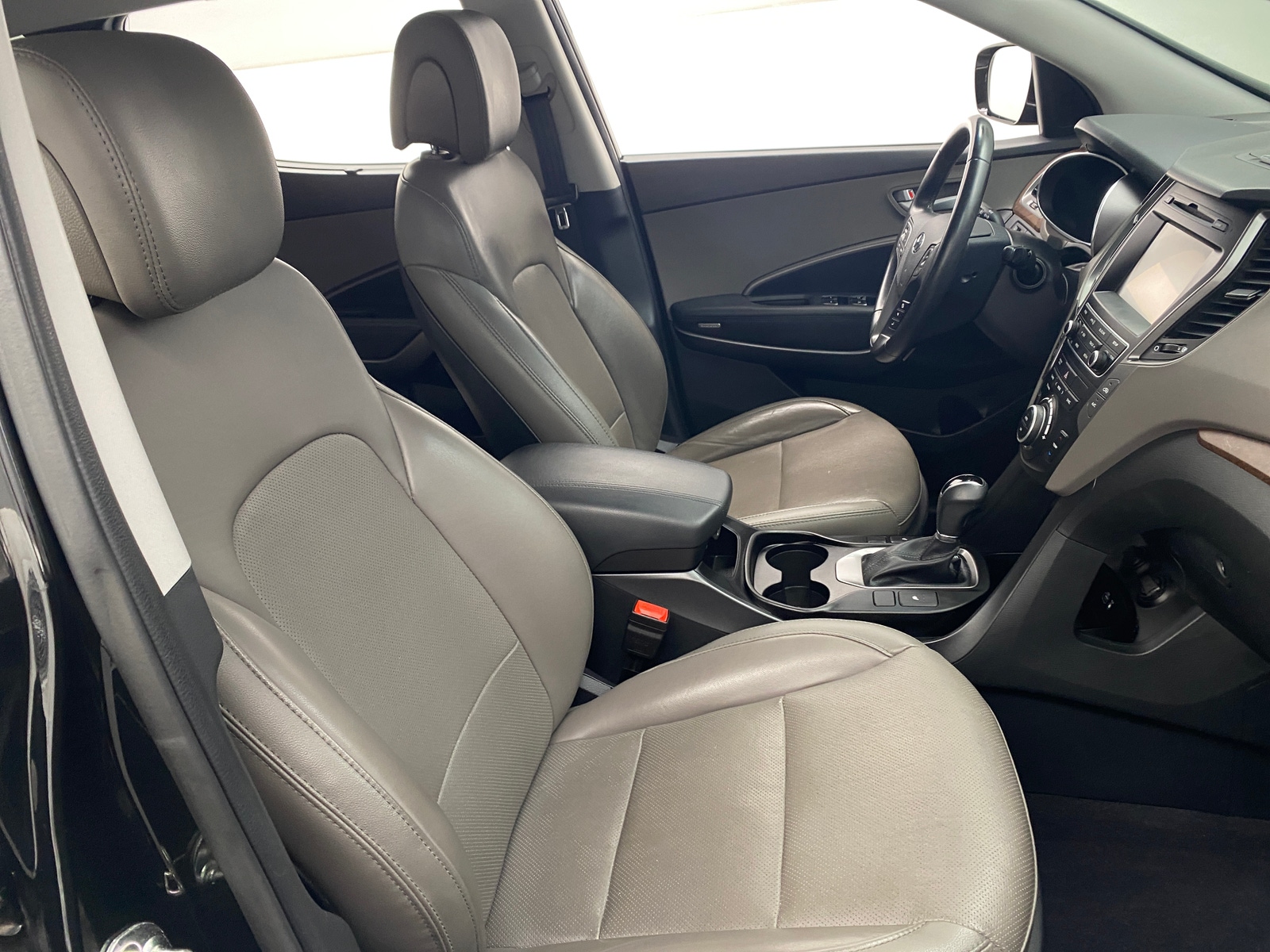 Thumbnail: 2018 Hyundai Santa Fe - 2