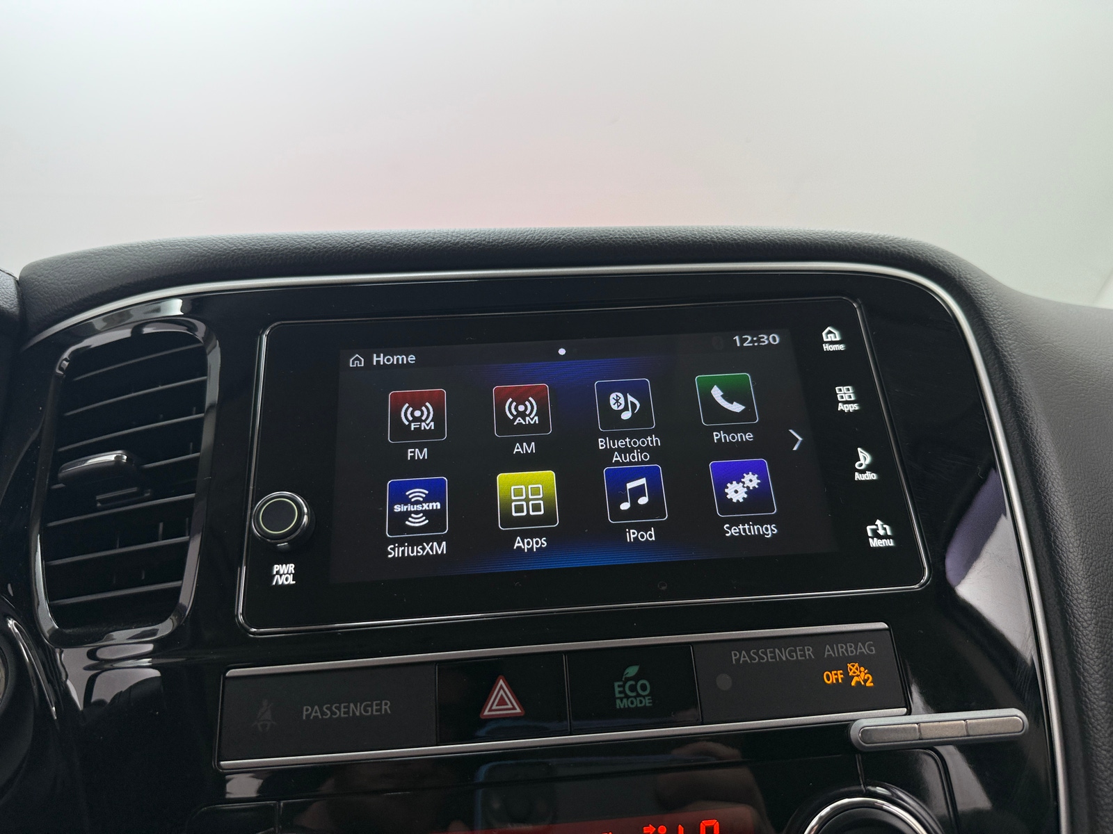 Thumbnail: 2019 Mitsubishi Outlander - 4