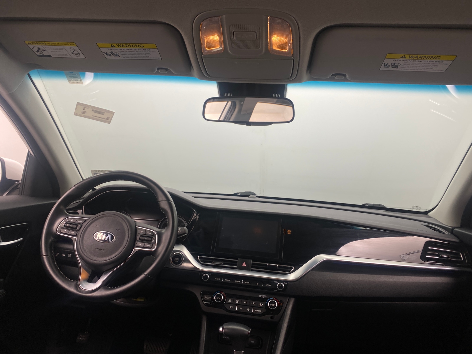 Thumbnail: 2021 Kia Niro - 3