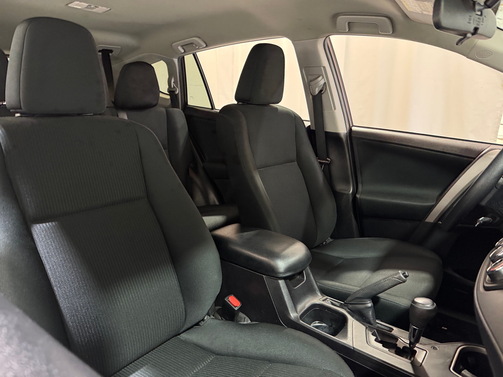 Thumbnail: 2018 Toyota RAV4 - 2