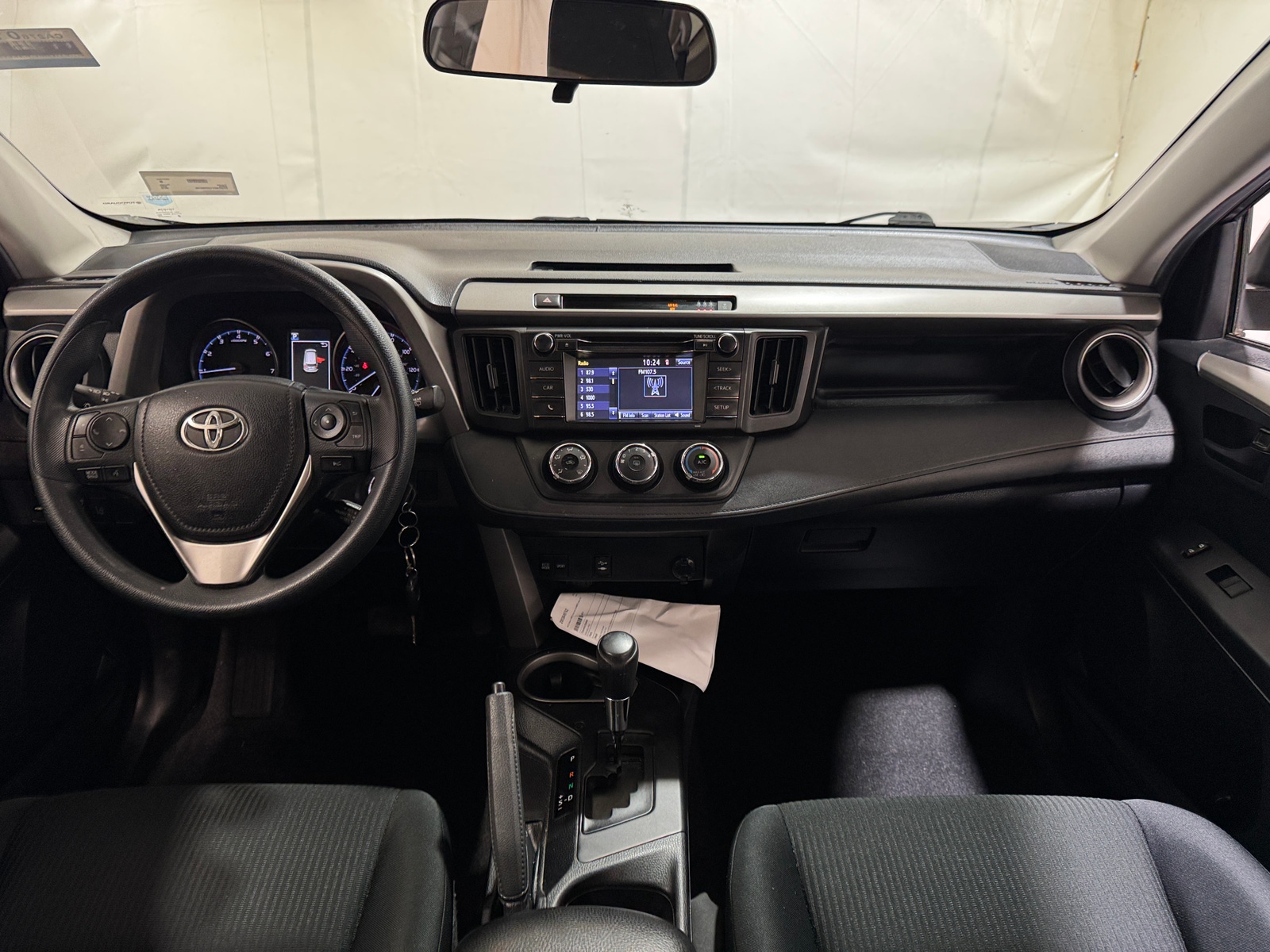 Thumbnail: 2018 Toyota RAV4 - 3