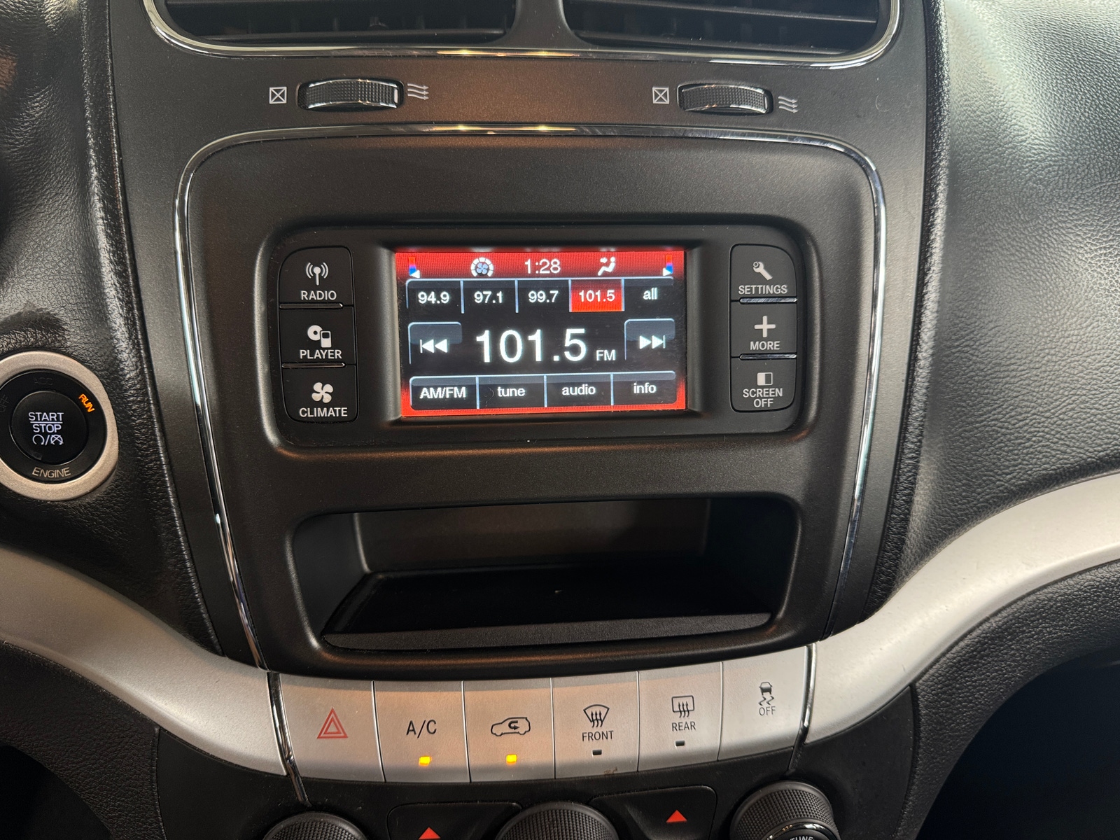 Thumbnail: 2016 Dodge Journey - 4