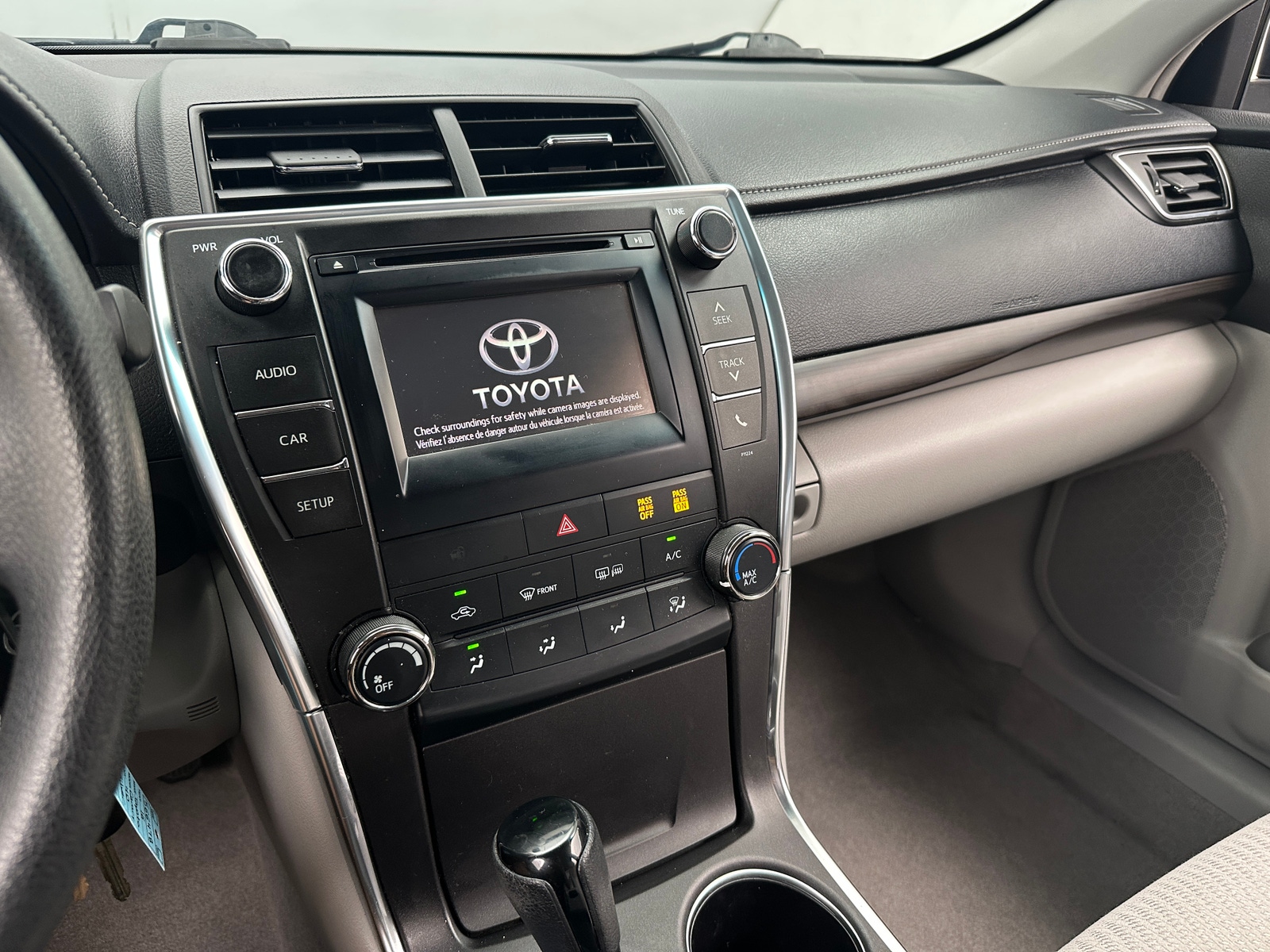 Thumbnail: 2016 Toyota Camry - 4
