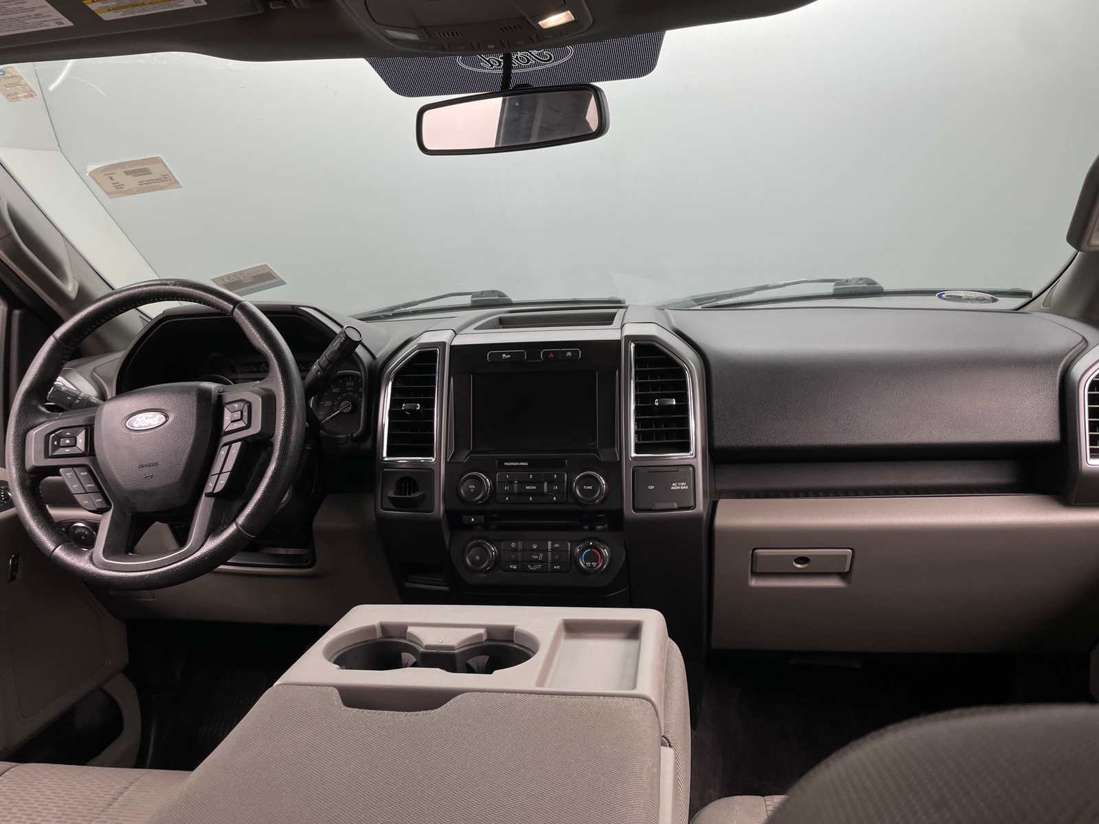 Thumbnail: 2015 Ford Econoline - 3