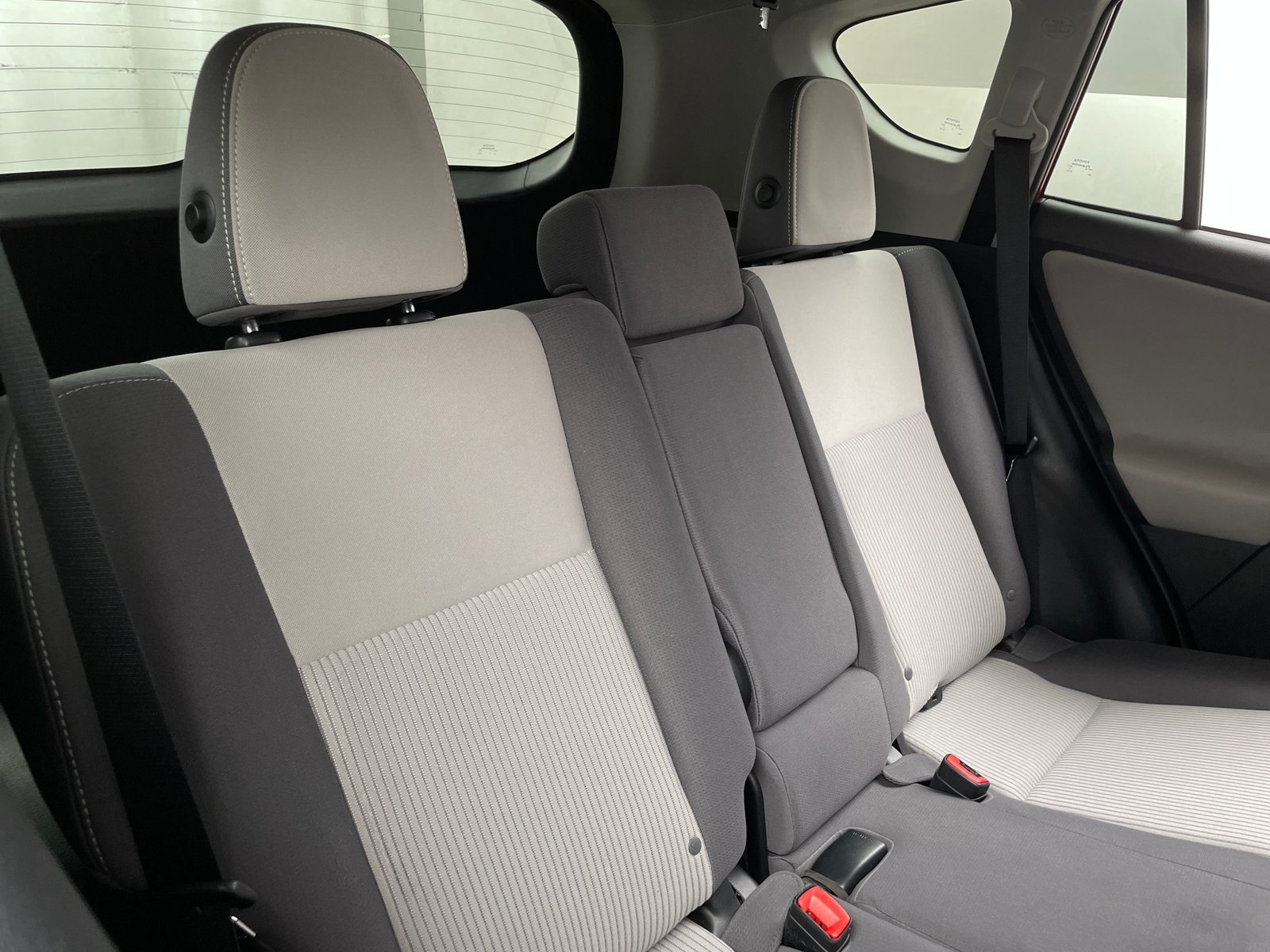 Thumbnail: 2015 Toyota RAV4 - 6
