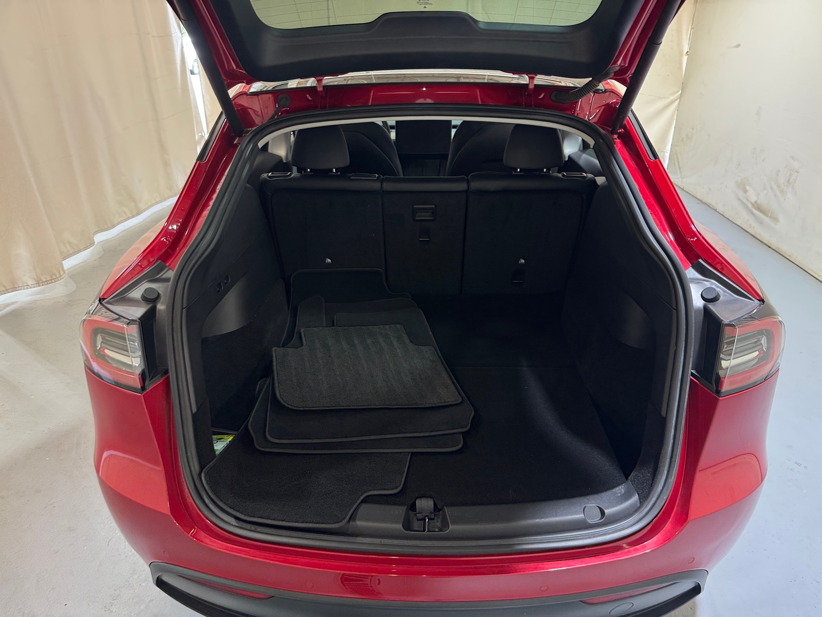 Thumbnail: 2022 Tesla Model Y - 5