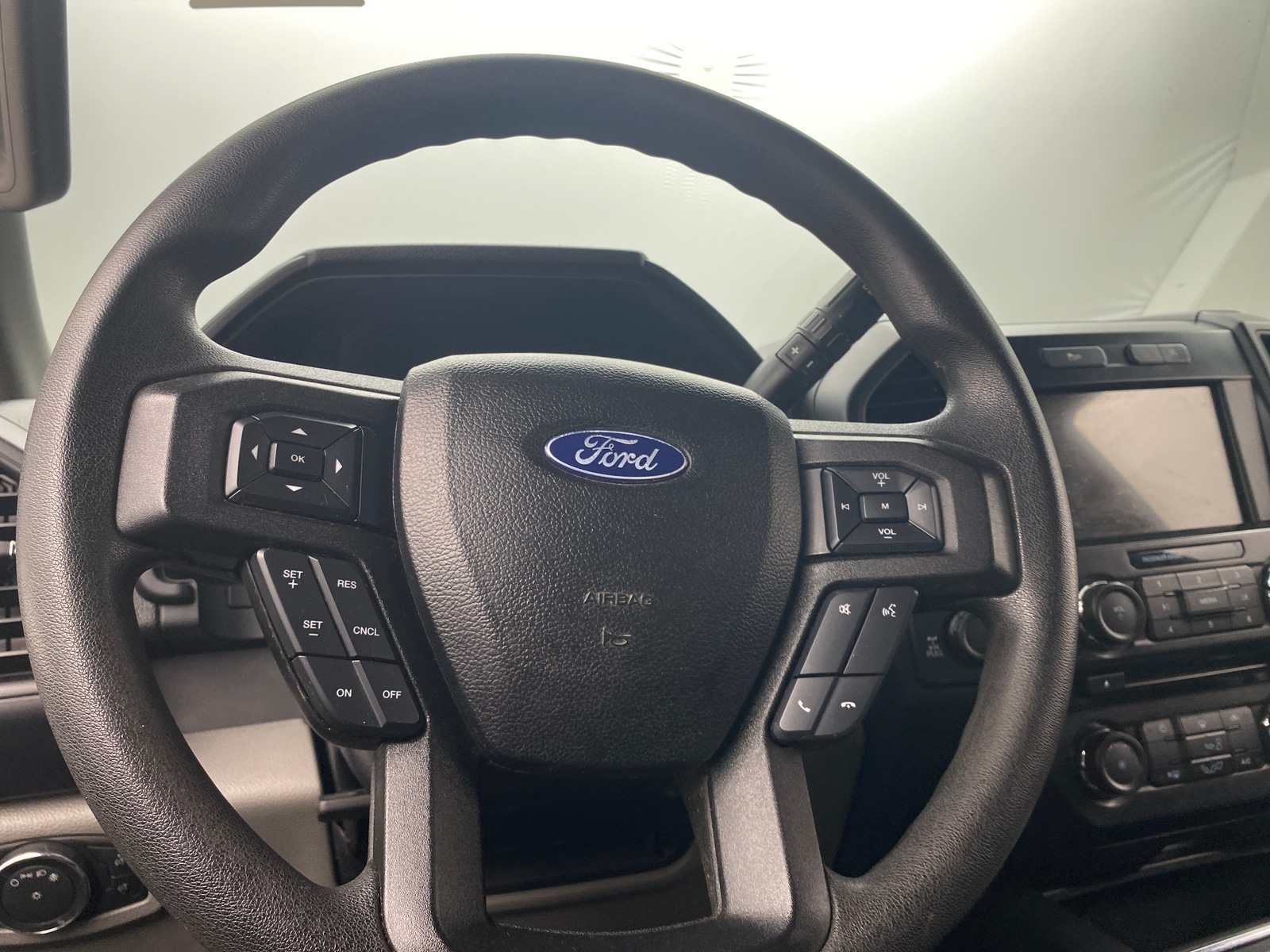 Thumbnail: 2018 Ford Econoline - 5