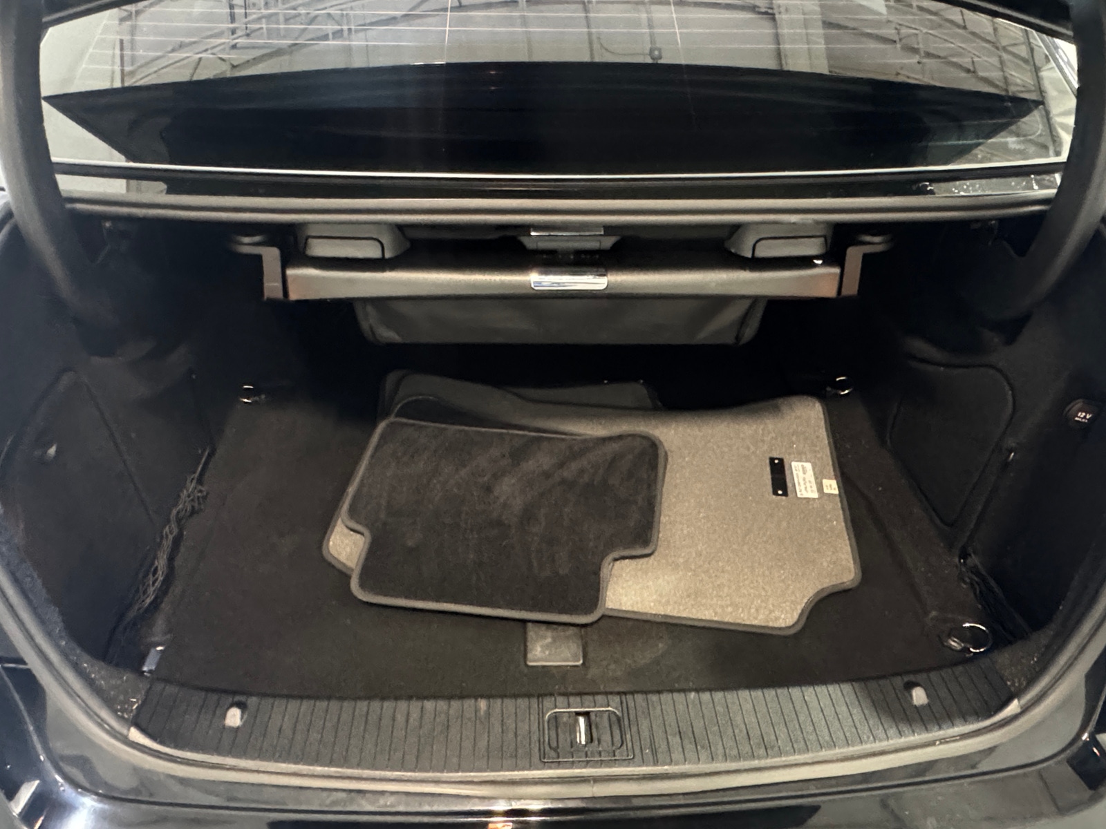 Thumbnail: 2012 Mercedes-Benz E-Class - 6
