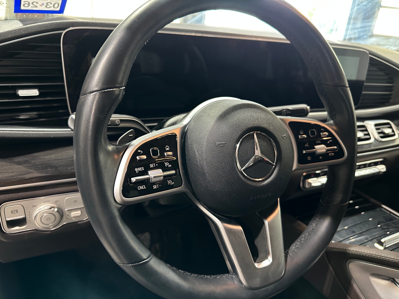 Thumbnail: 2021 Mercedes-Benz GLE - 4