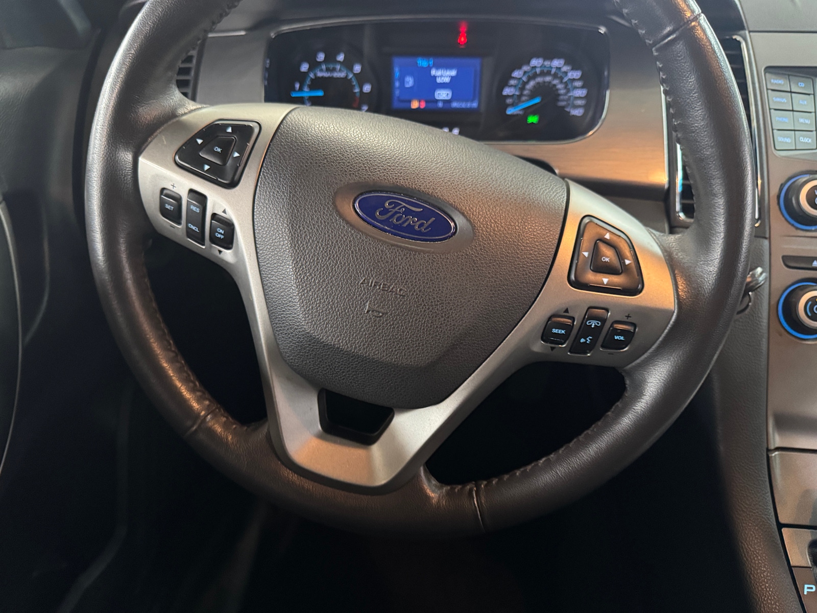 Thumbnail: 2015 Ford Taurus - 5