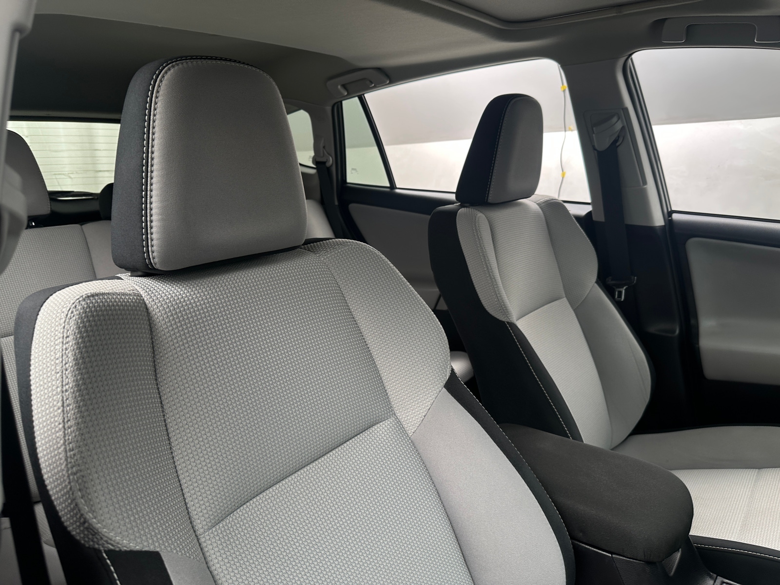 Thumbnail: 2018 Toyota RAV4 - 2