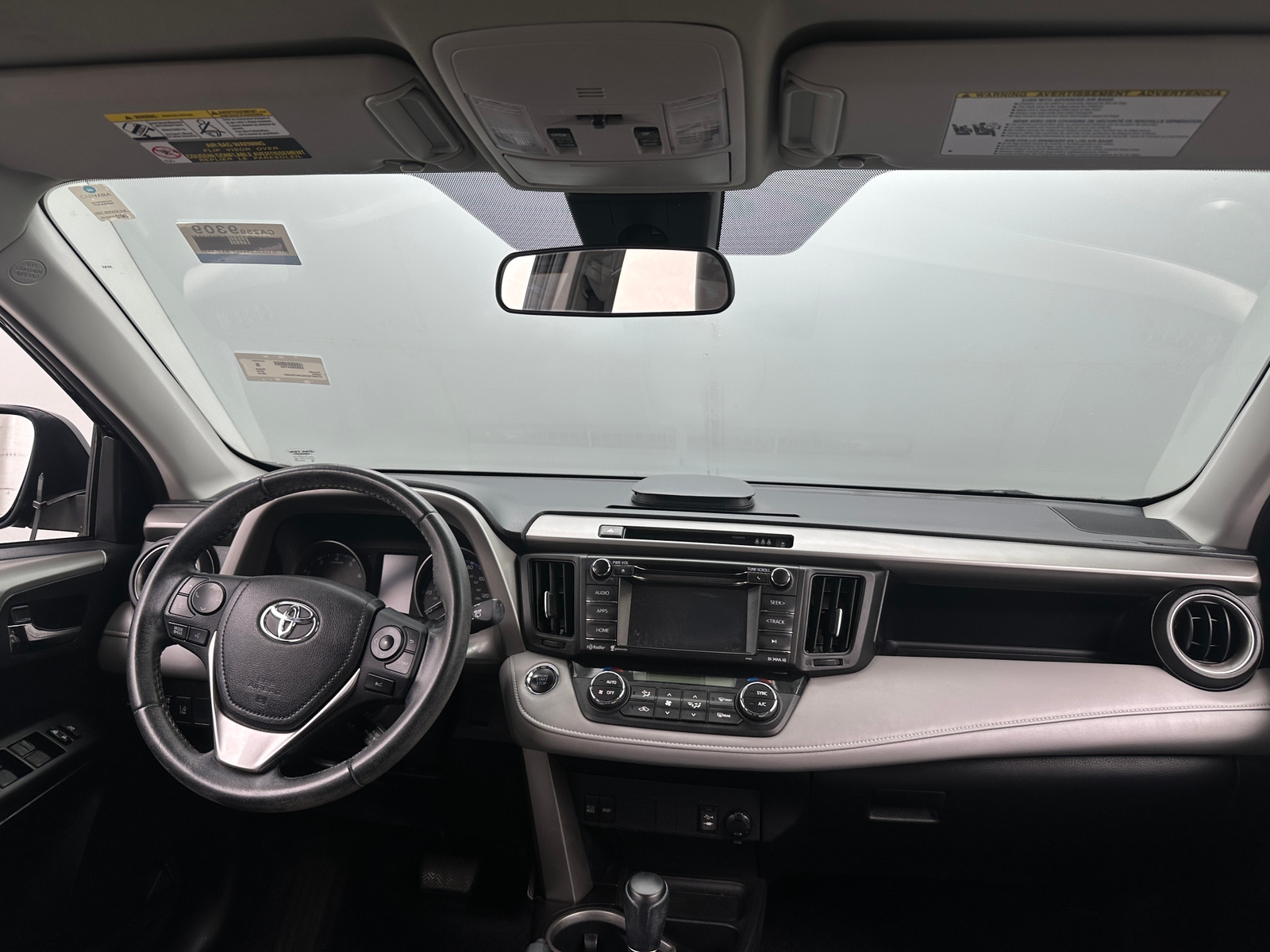 Thumbnail: 2018 Toyota RAV4 - 3