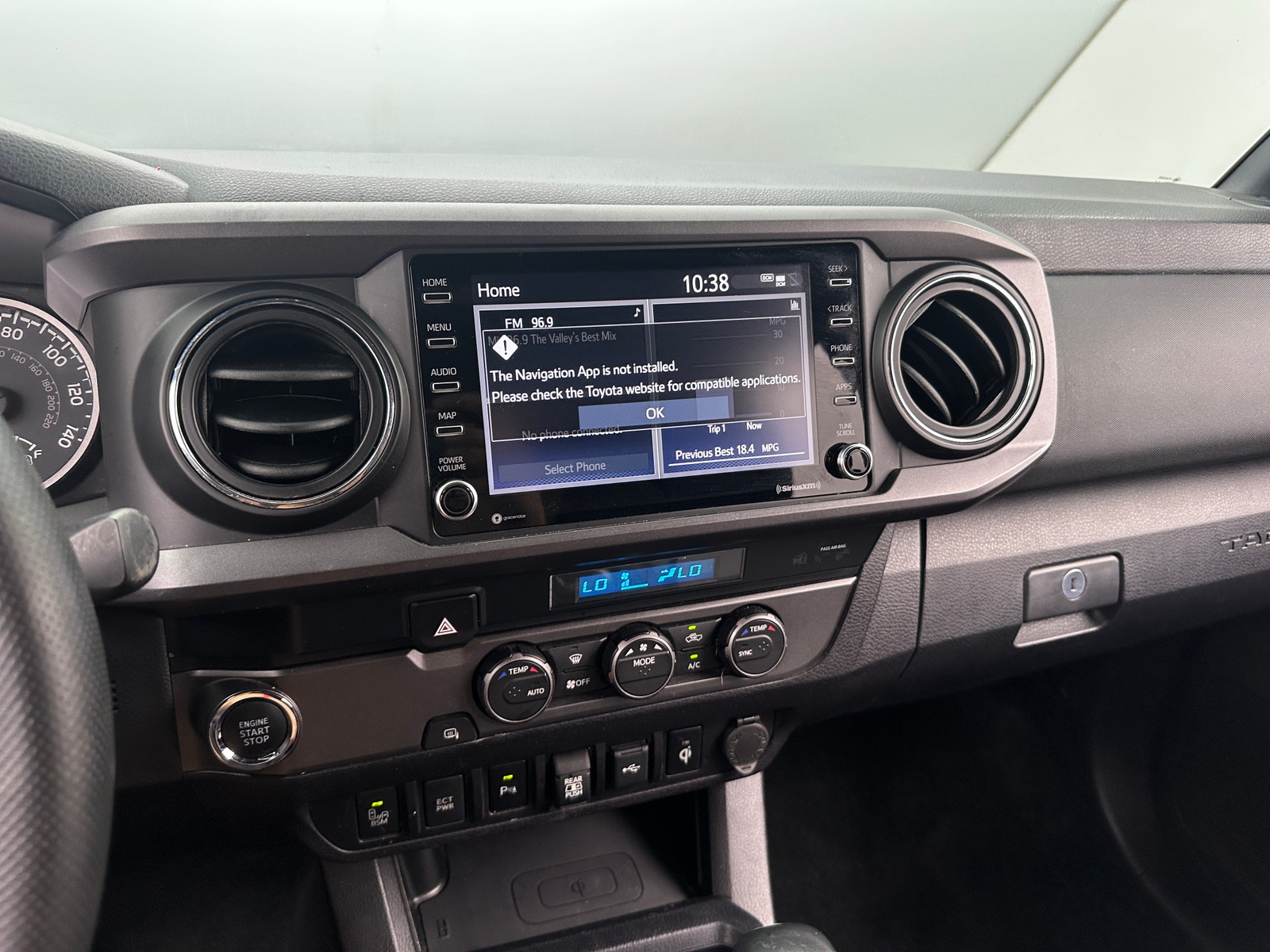 Thumbnail: 2021 Toyota Tacoma - 4