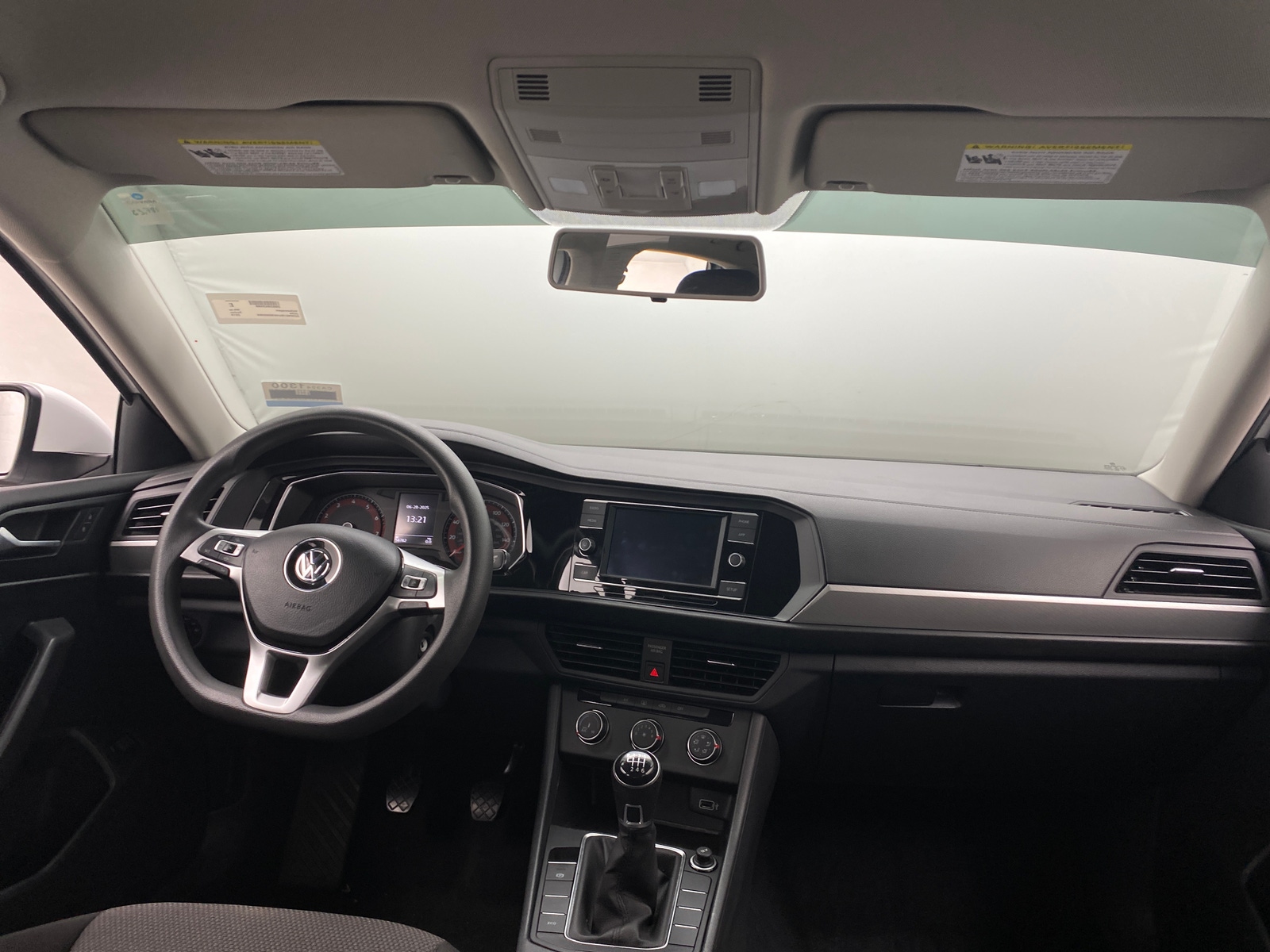 Thumbnail: 2019 Volkswagen Jetta - 3