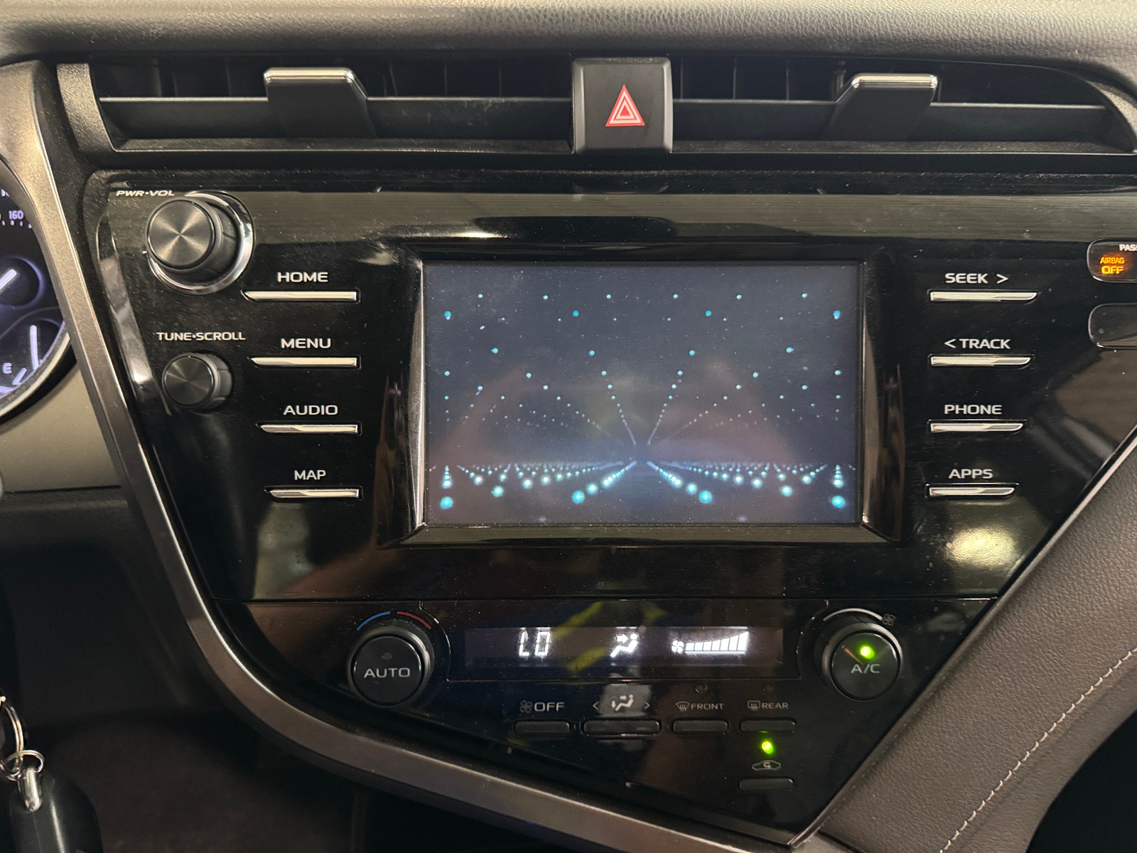 Thumbnail: 2019 Toyota Camry - 4