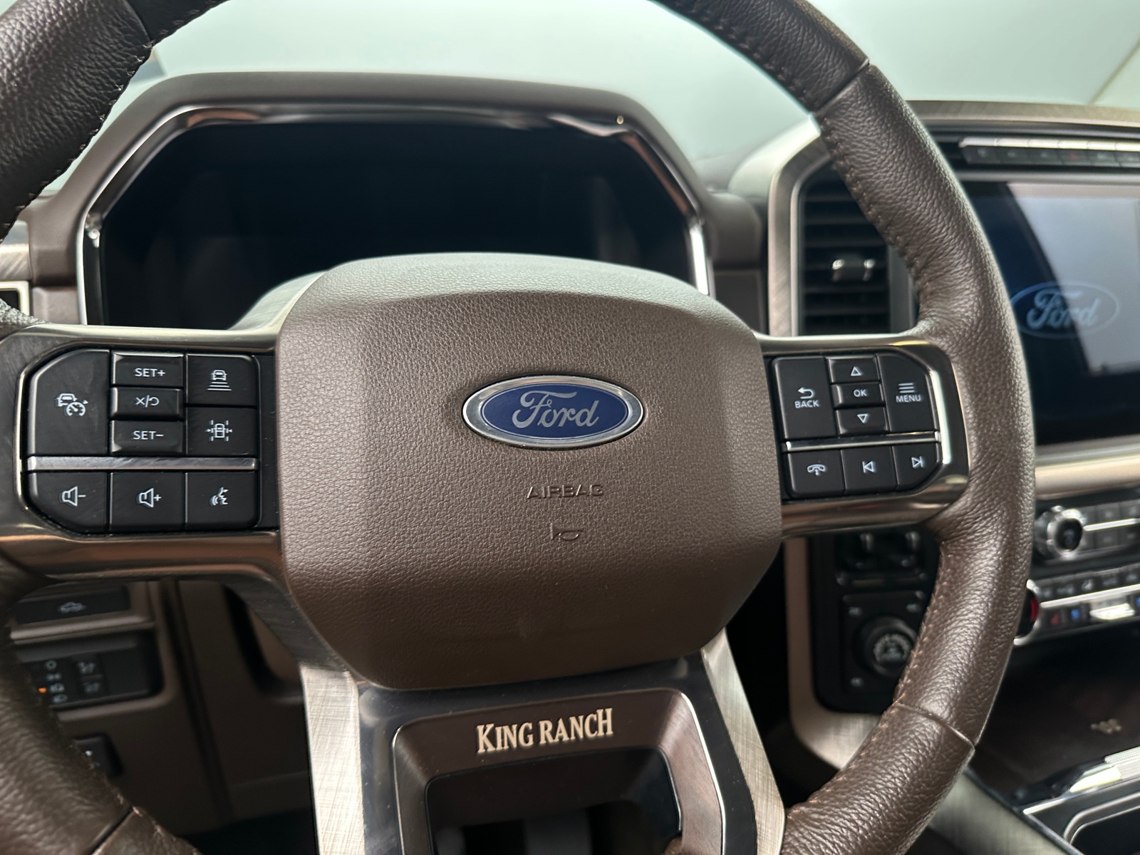 Thumbnail: 2022 Ford Econoline - 4