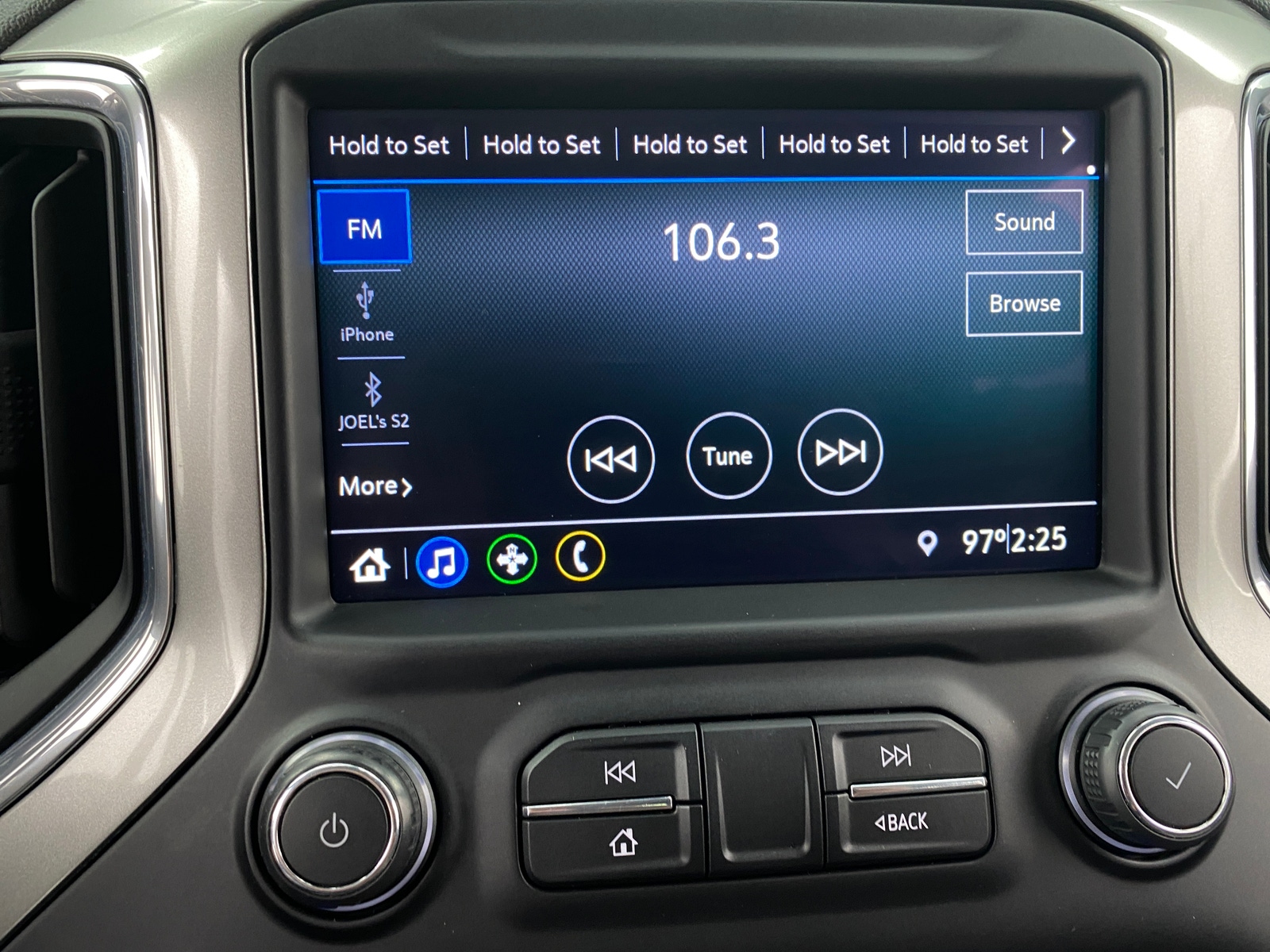 Thumbnail: 2021 Chevrolet Silverado 1500 - 4