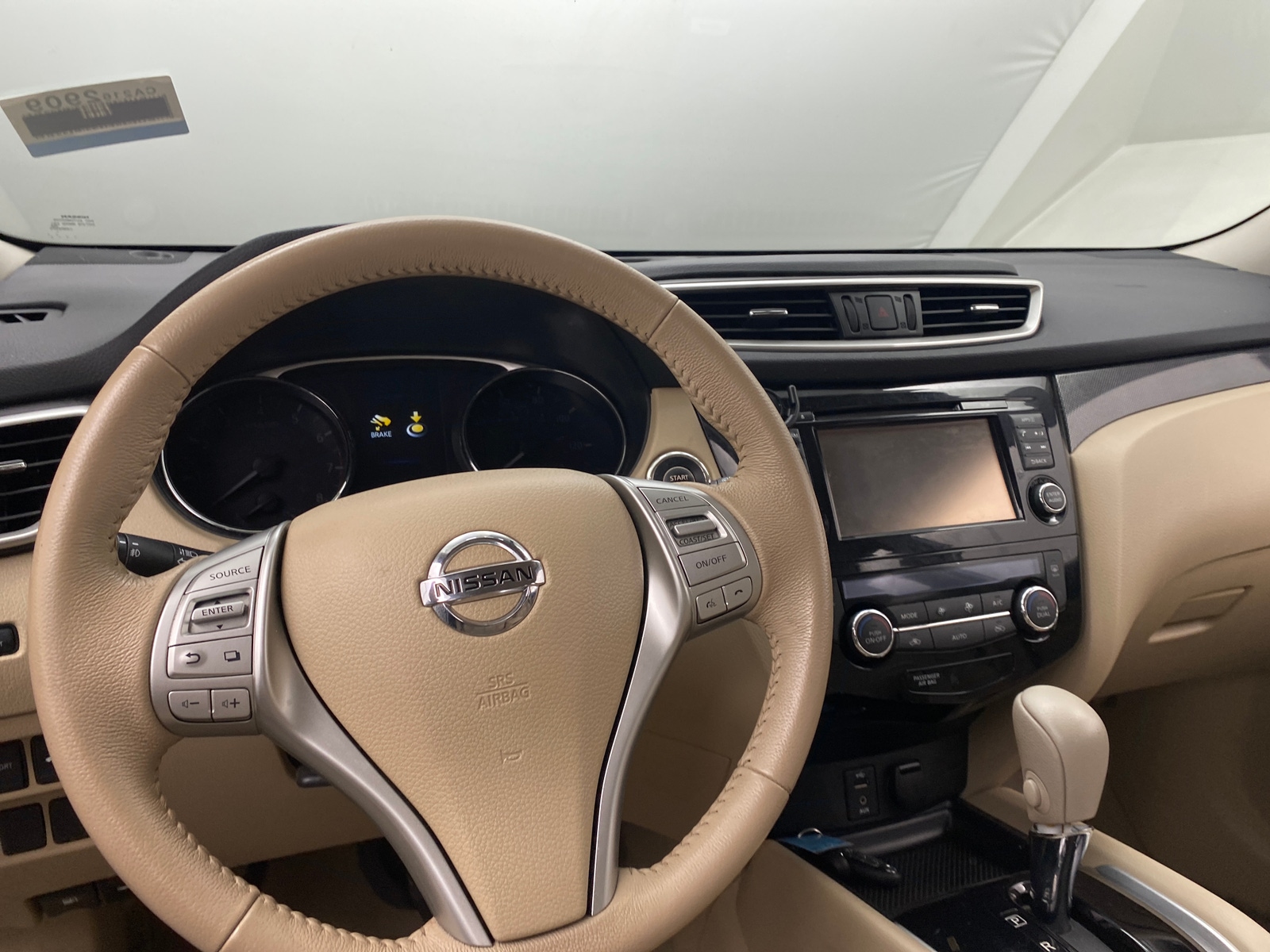 Thumbnail: 2015 Nissan Rogue - 4