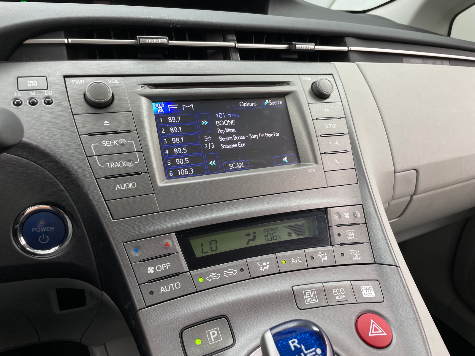 Thumbnail: 2013 Toyota Prius - 4