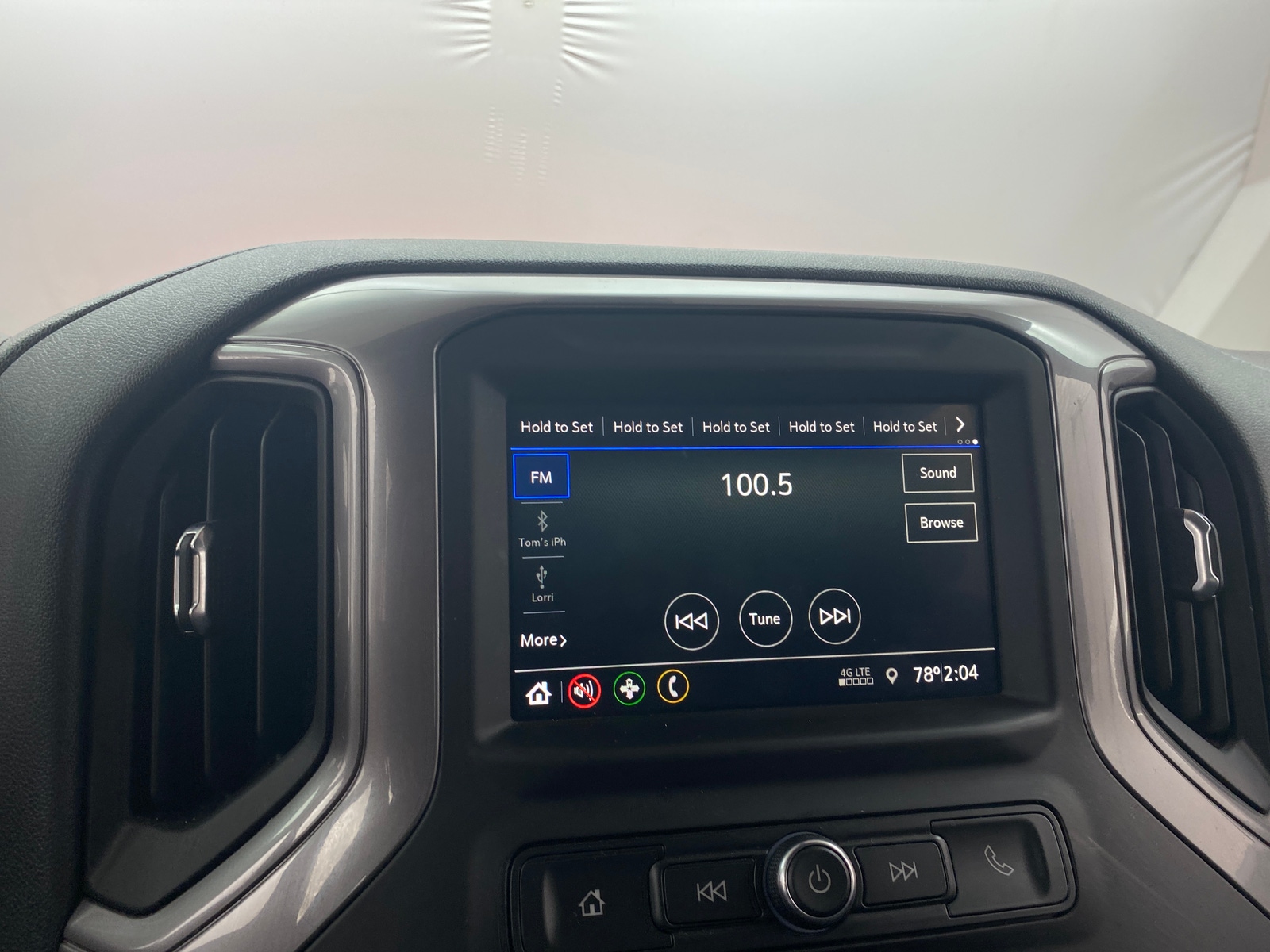 Thumbnail: 2021 Chevrolet Silverado 1500 - 4