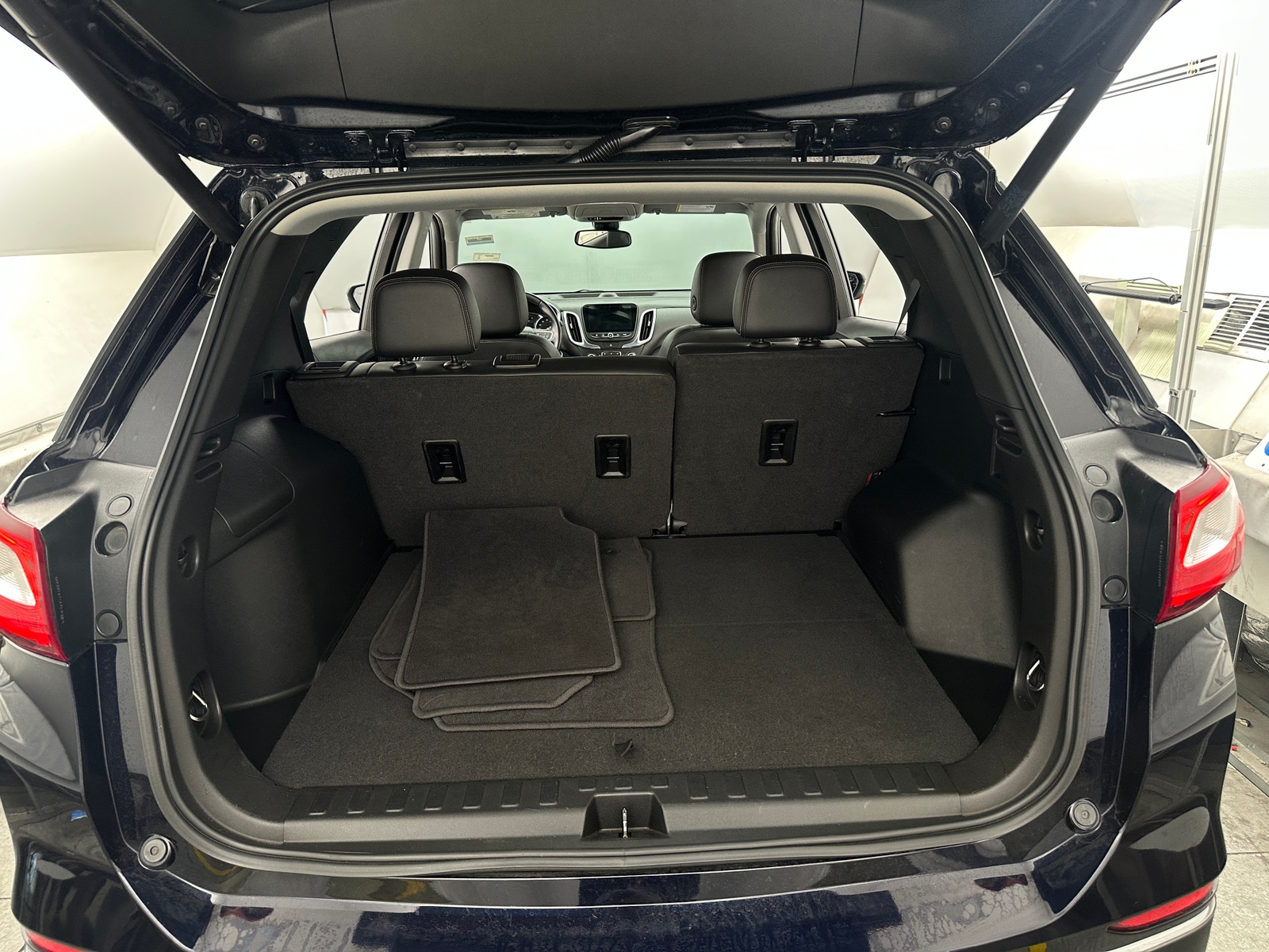 Thumbnail: 2021 Chevrolet Equinox - 7