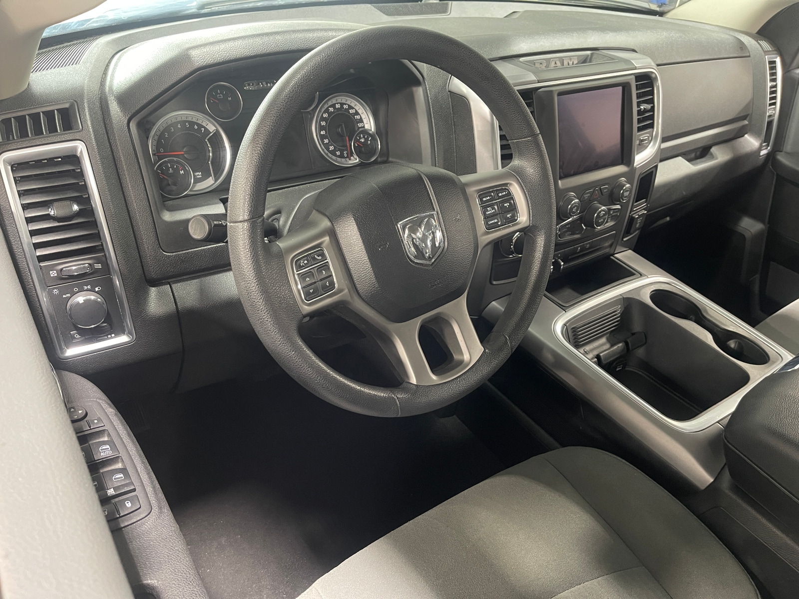 Thumbnail: 2023 RAM 1500 Classic - 3