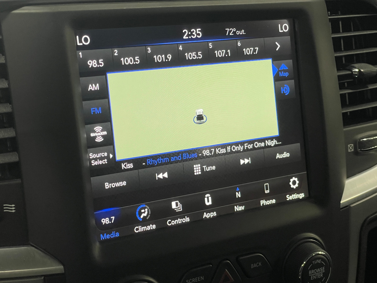 Thumbnail: 2023 RAM 1500 Classic - 4