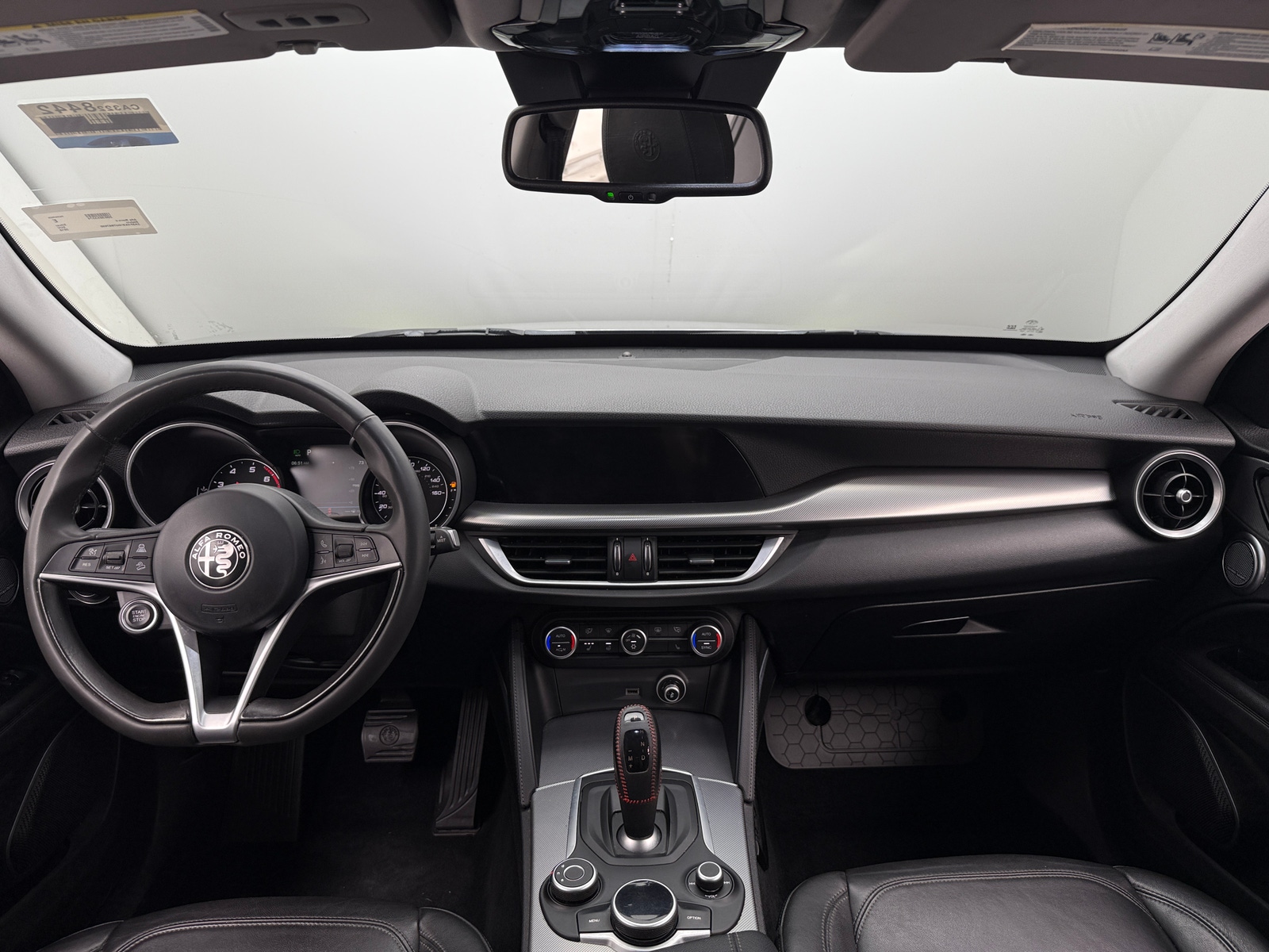 Thumbnail: 2018 Alfa Romeo Stelvio - 2