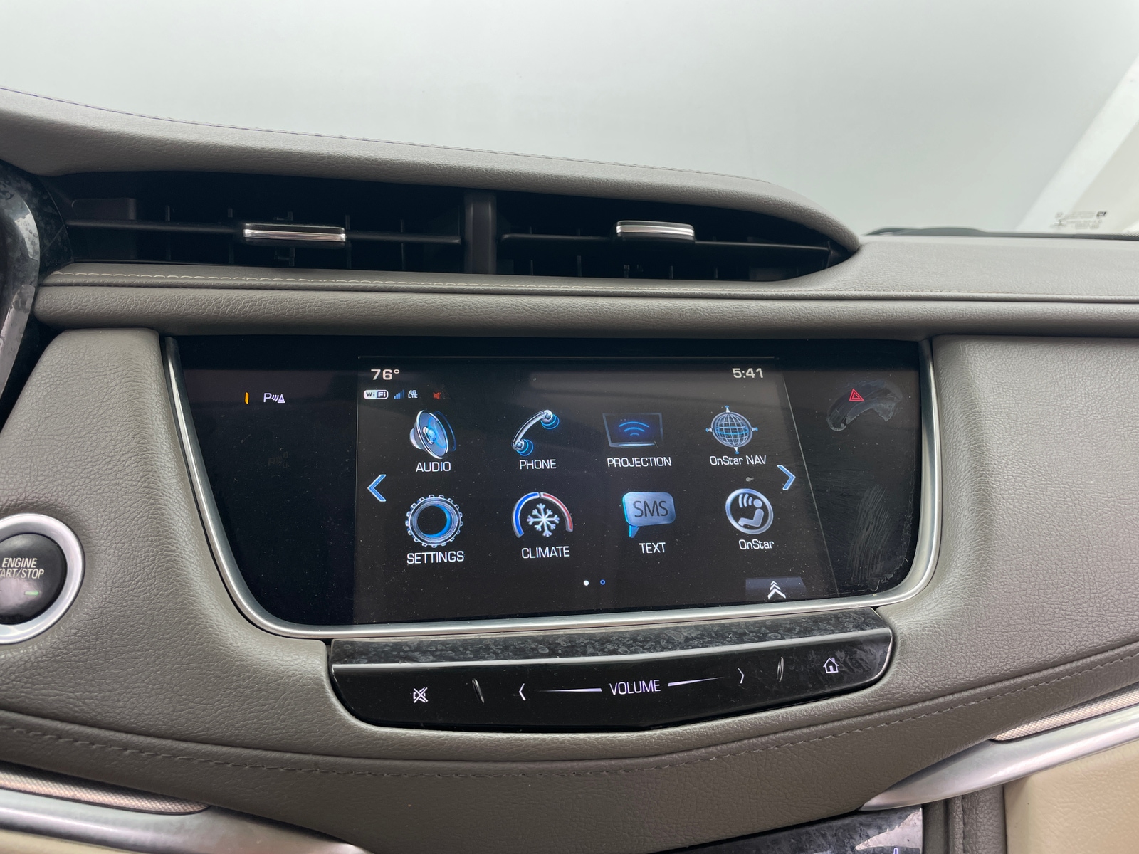 Thumbnail: 2018 Cadillac XT5 - 3