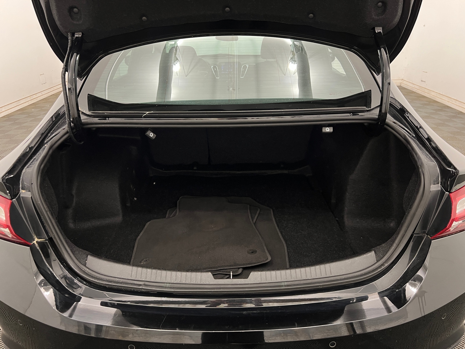 Thumbnail: 2021 Chevrolet Malibu - 7