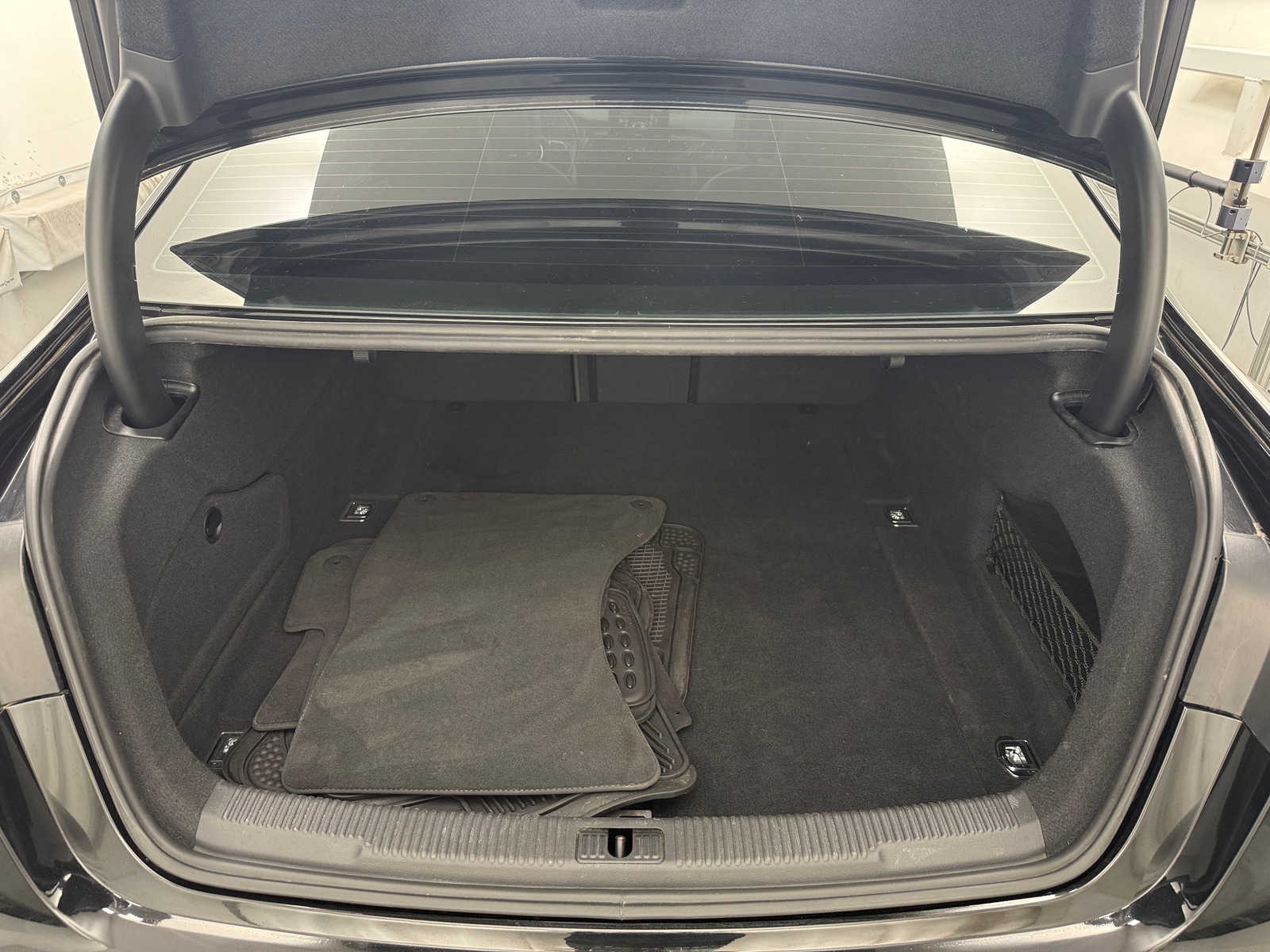 Thumbnail: 2018 Audi A6 - 6