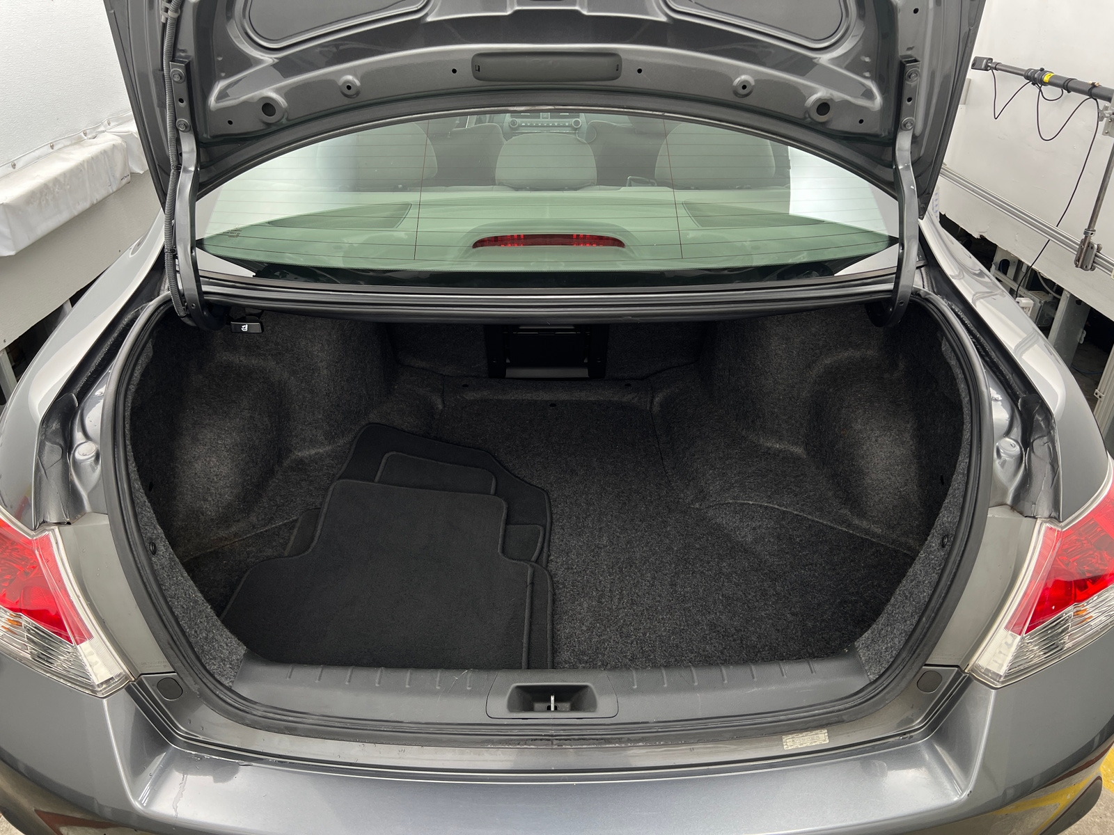Thumbnail: 2011 Honda Accord - 7