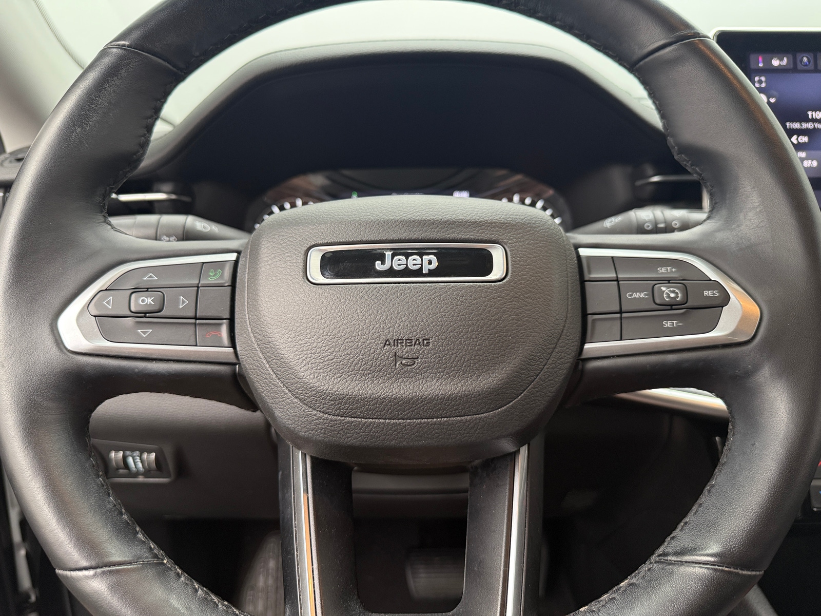 Thumbnail: 2022 Jeep Compass - 4