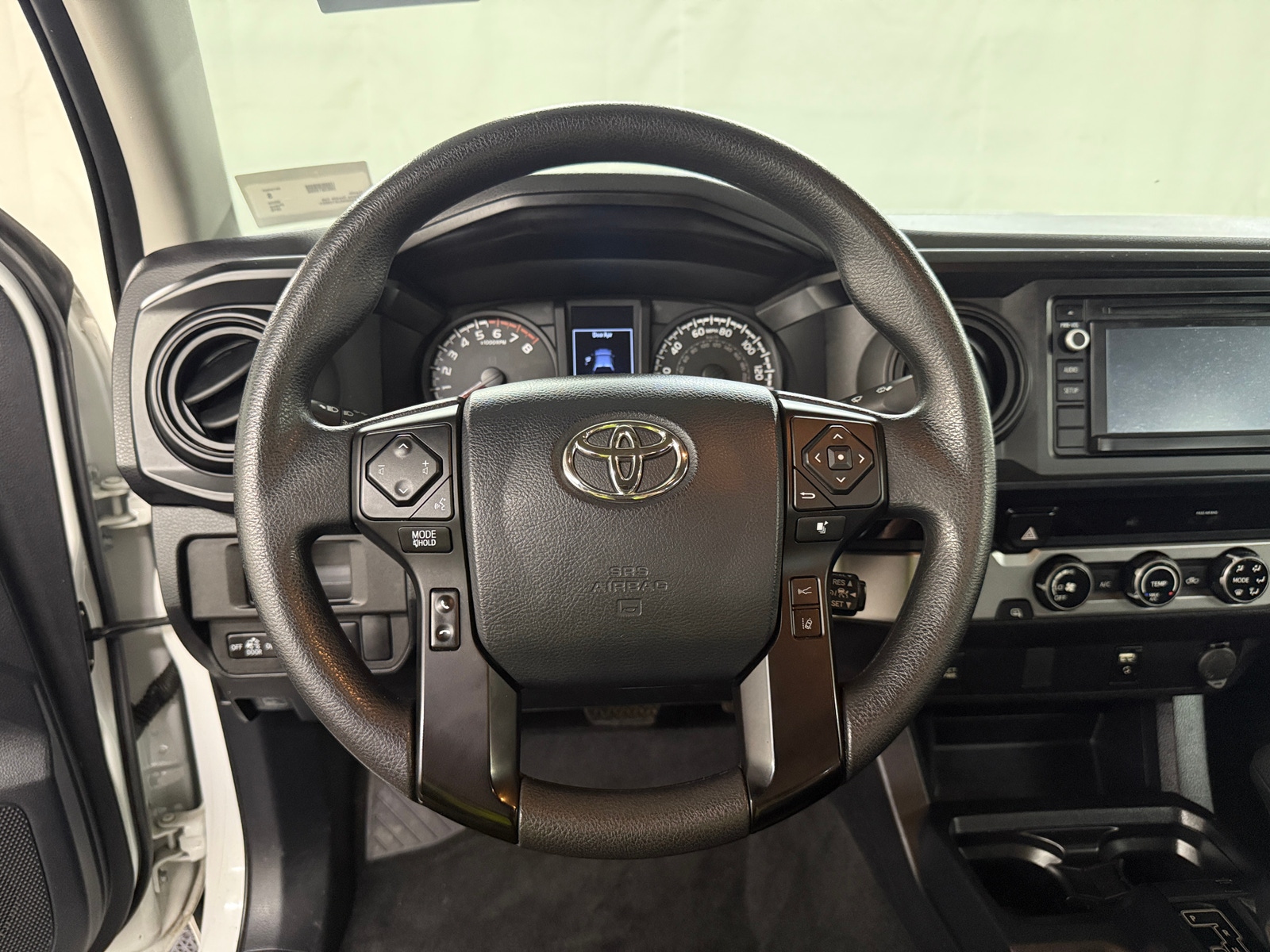 Thumbnail: 2018 Toyota Tacoma - 5