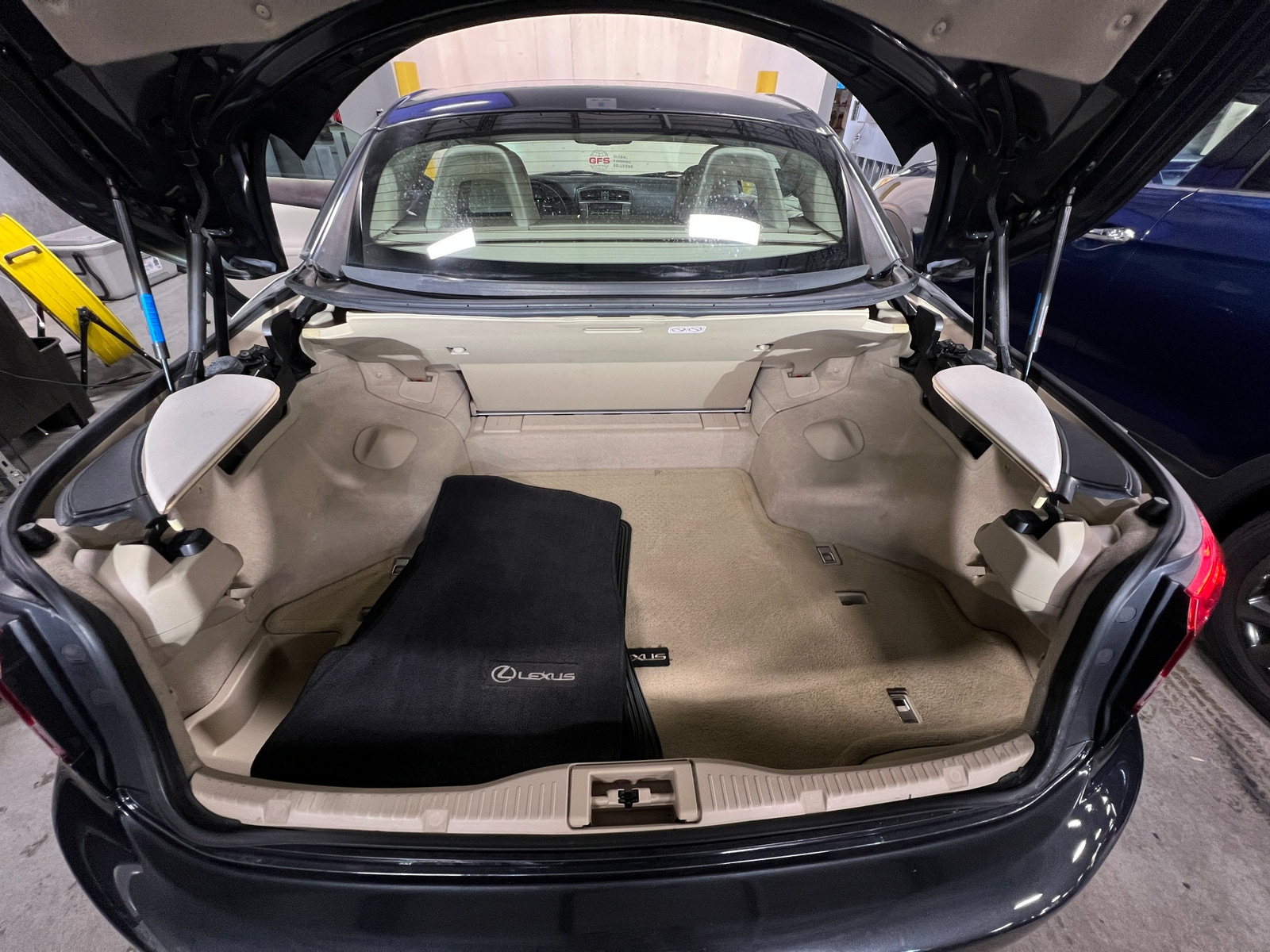 Thumbnail: 2010 Lexus IS - 6