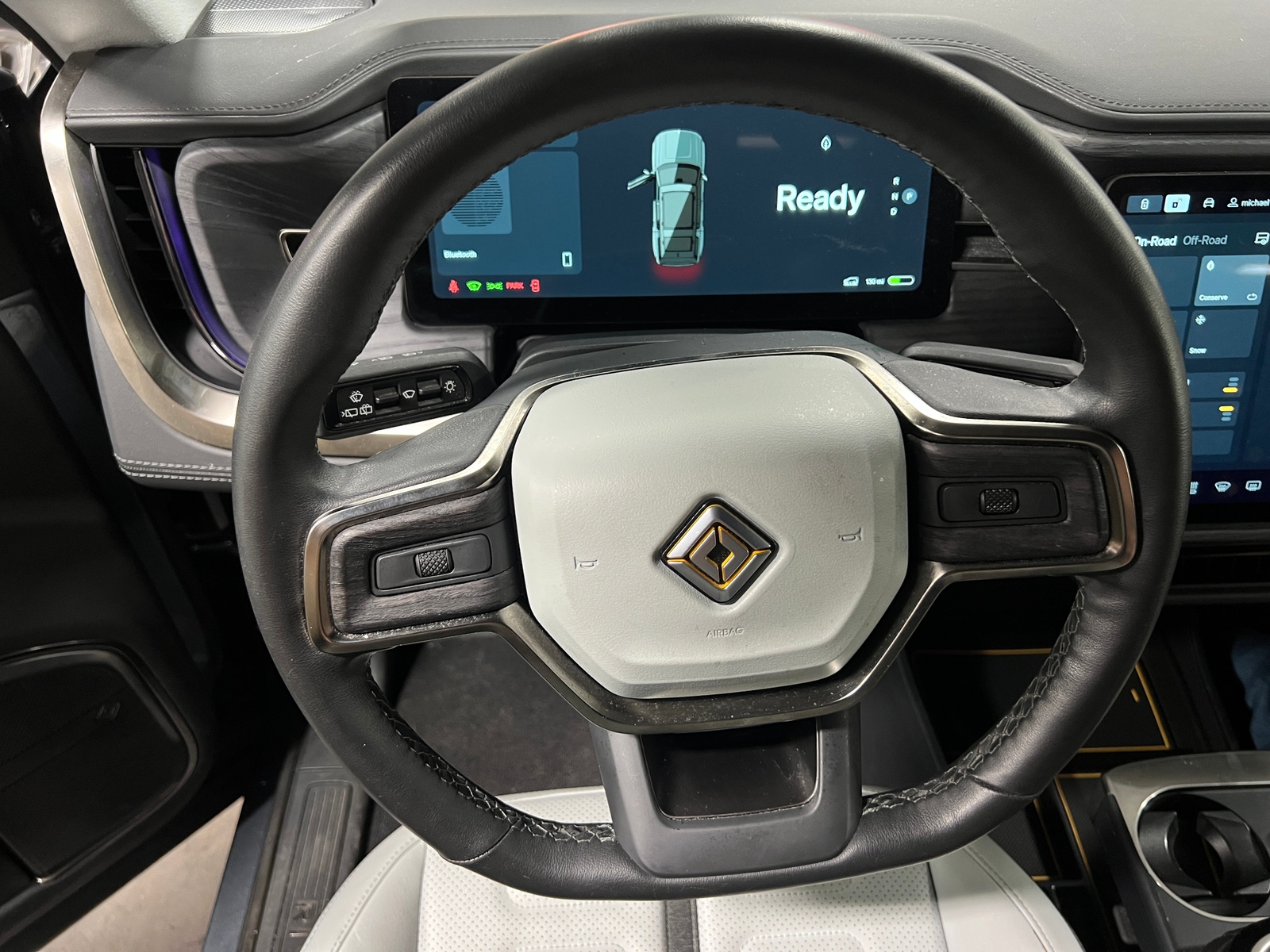 Thumbnail: 2023 Rivian R1S - 4